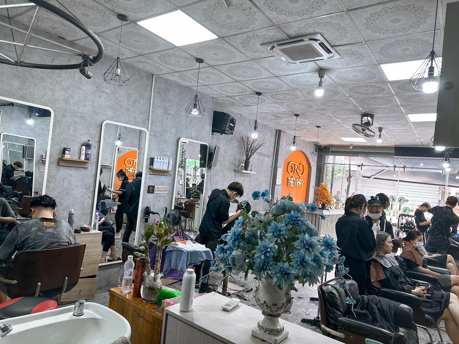 Salon làm tóc đẹp và nổi tiếng nhất tại Bến Cát, Bình Dương