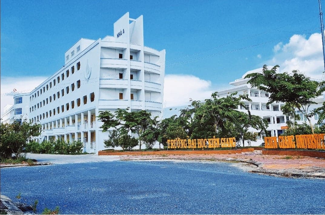 Trường Đại học Kiên Giang ảnh 2