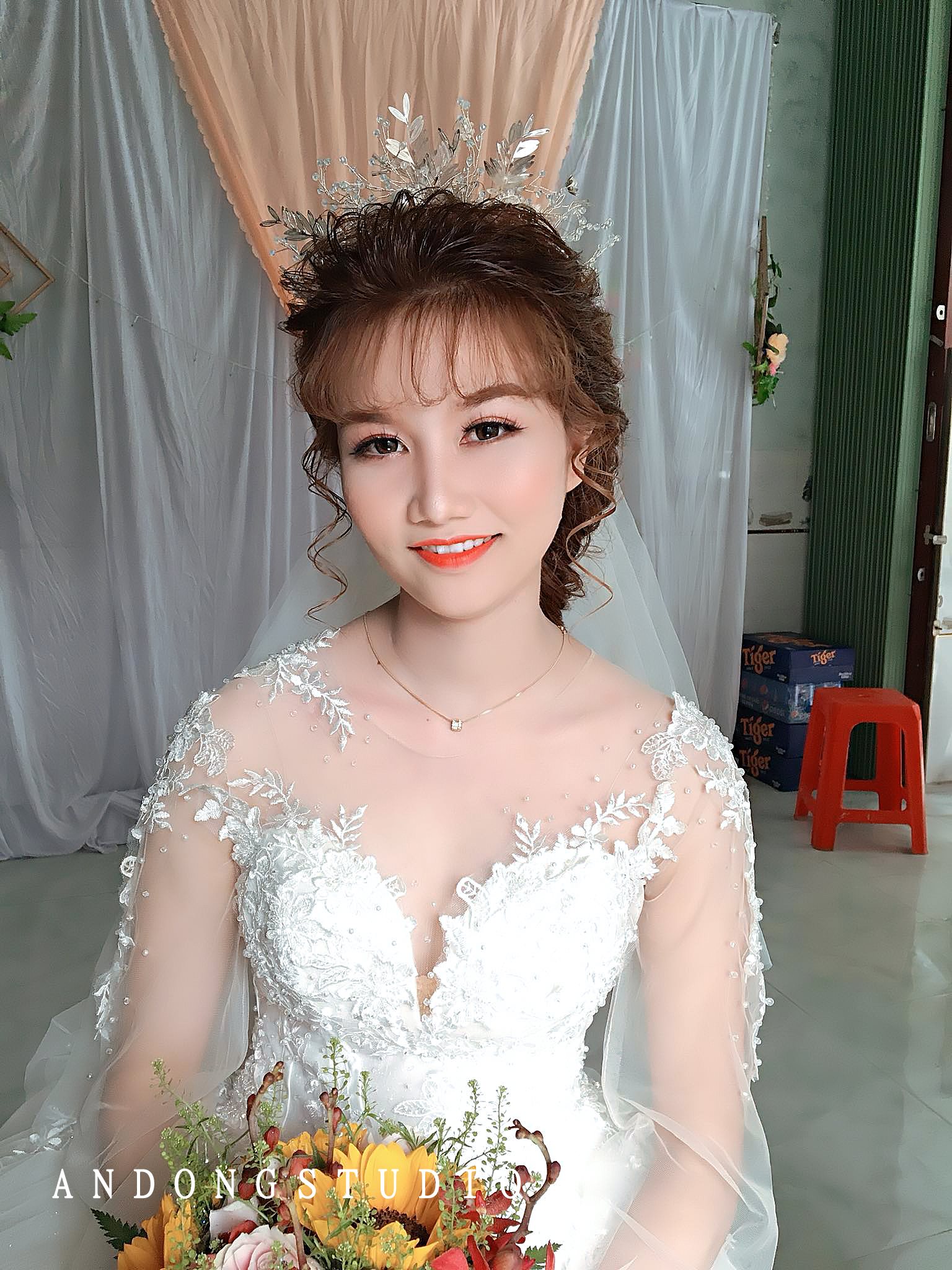 An Đông makeup ảnh 1