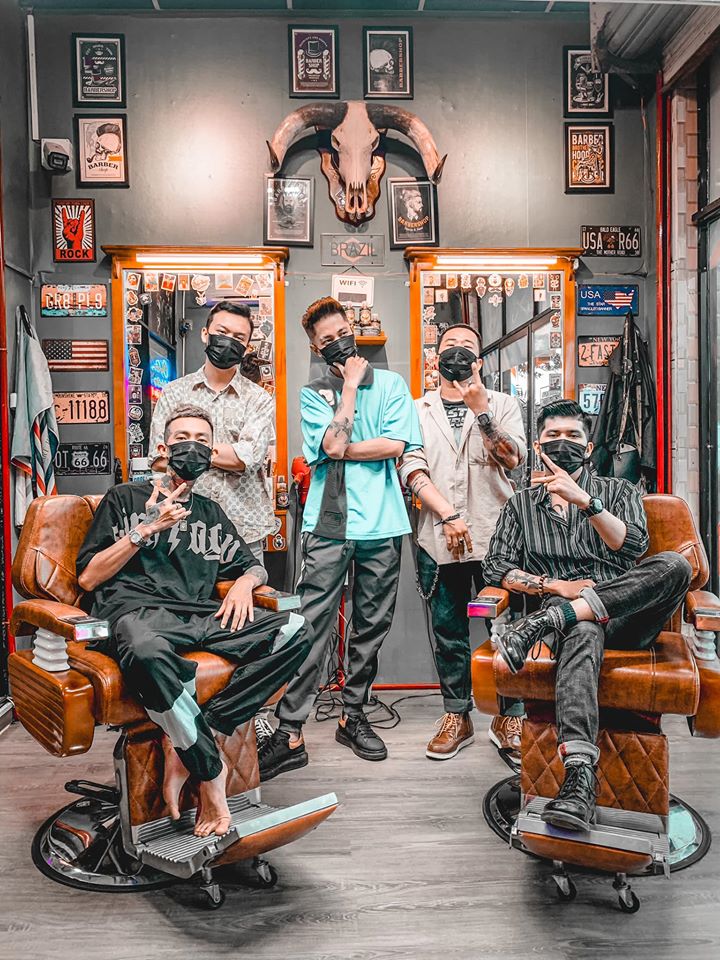 Top 10 tiệm cắt tóc nam đẹp và đông khách nhất ở TPHCM  Top10tphcm