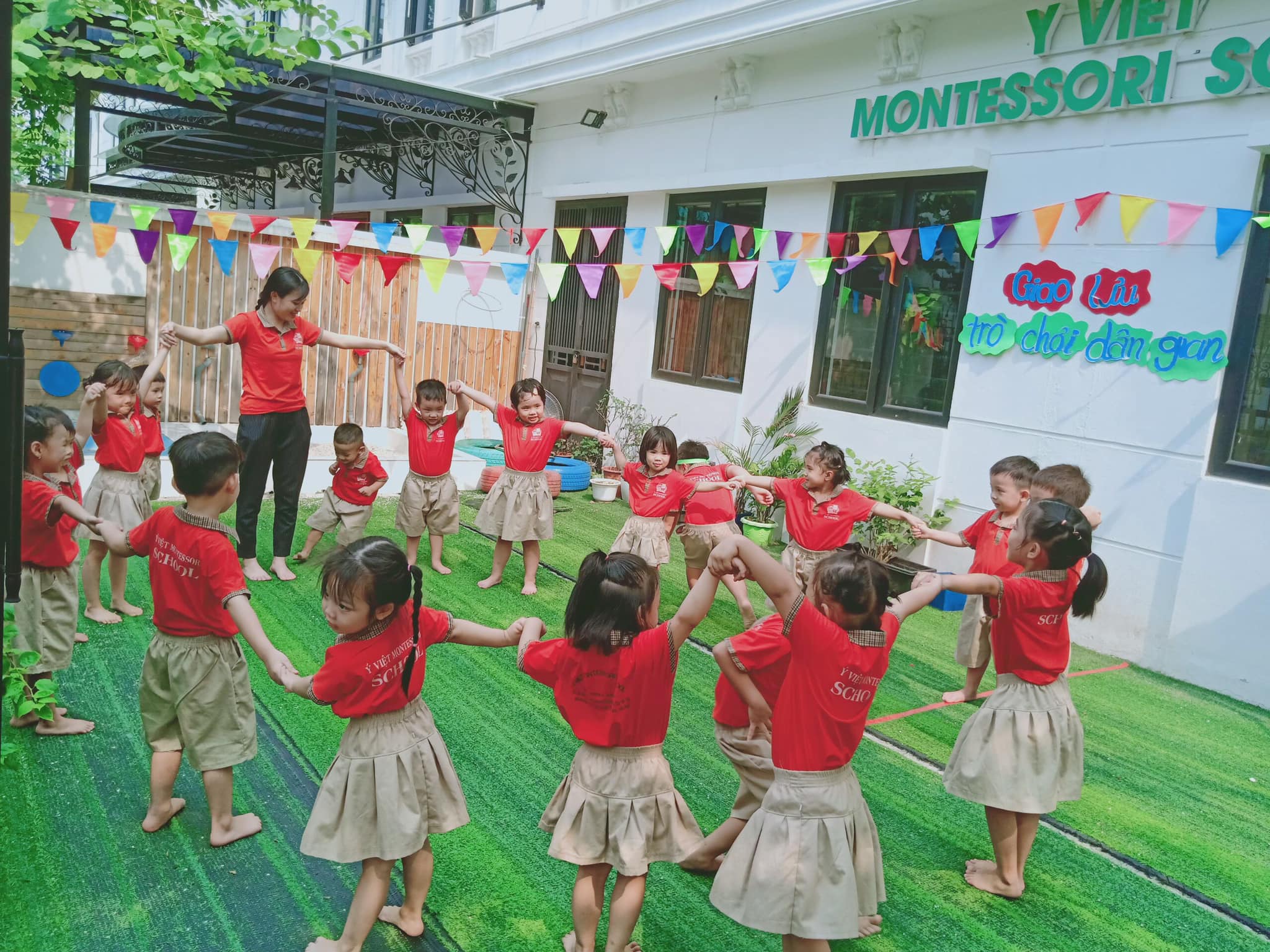 Ý Việt Montessori School ảnh 1