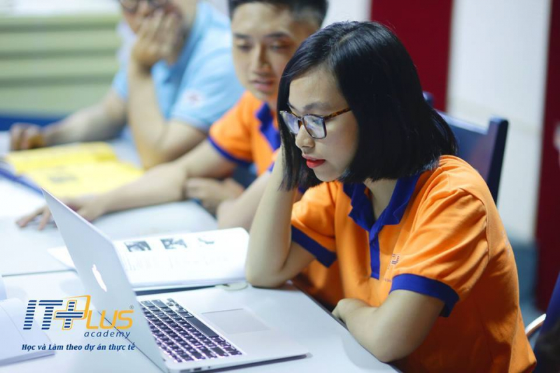 IT PLUS Academy ảnh 1