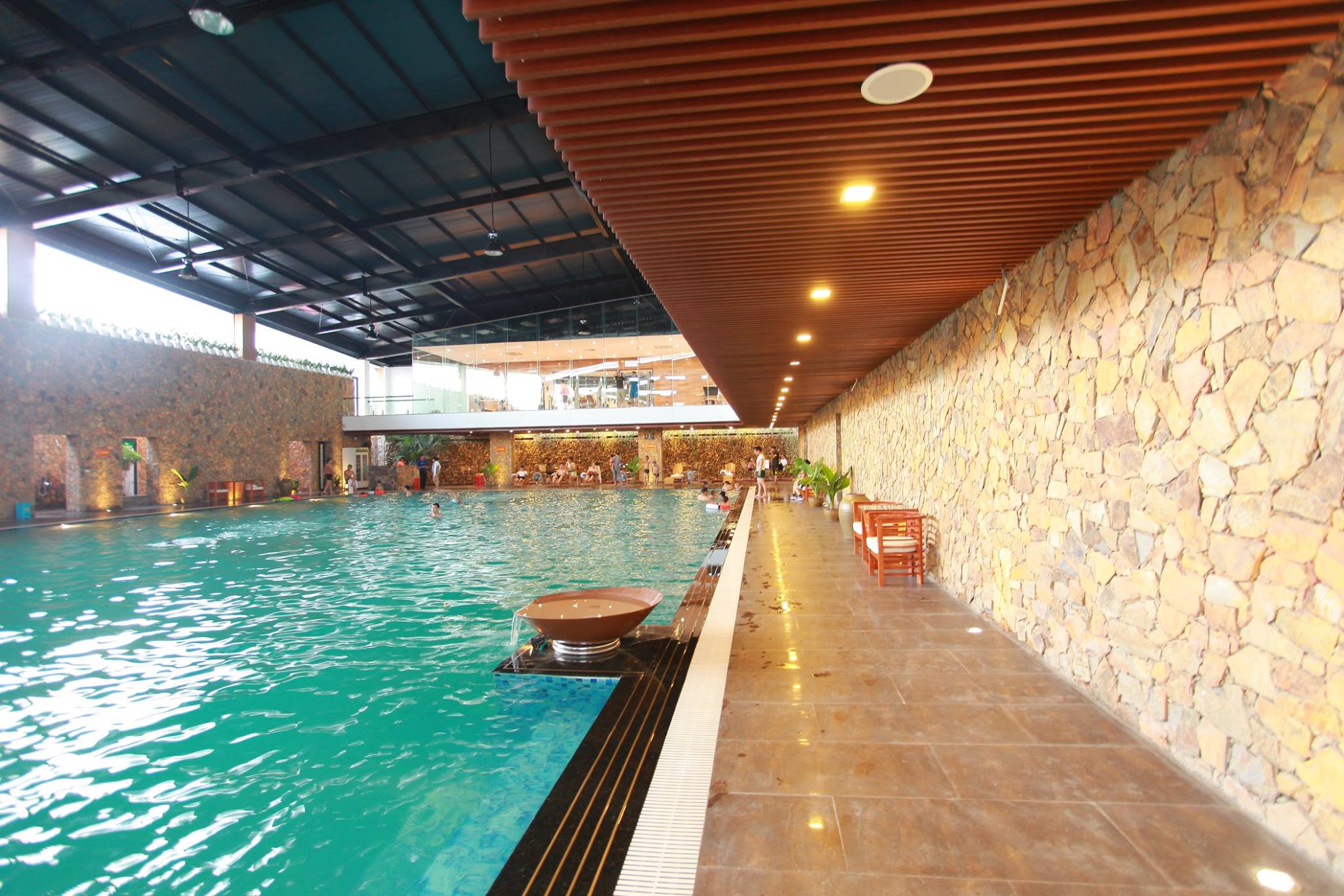 Bể bơi TUTA Fitness & Pool ảnh 2