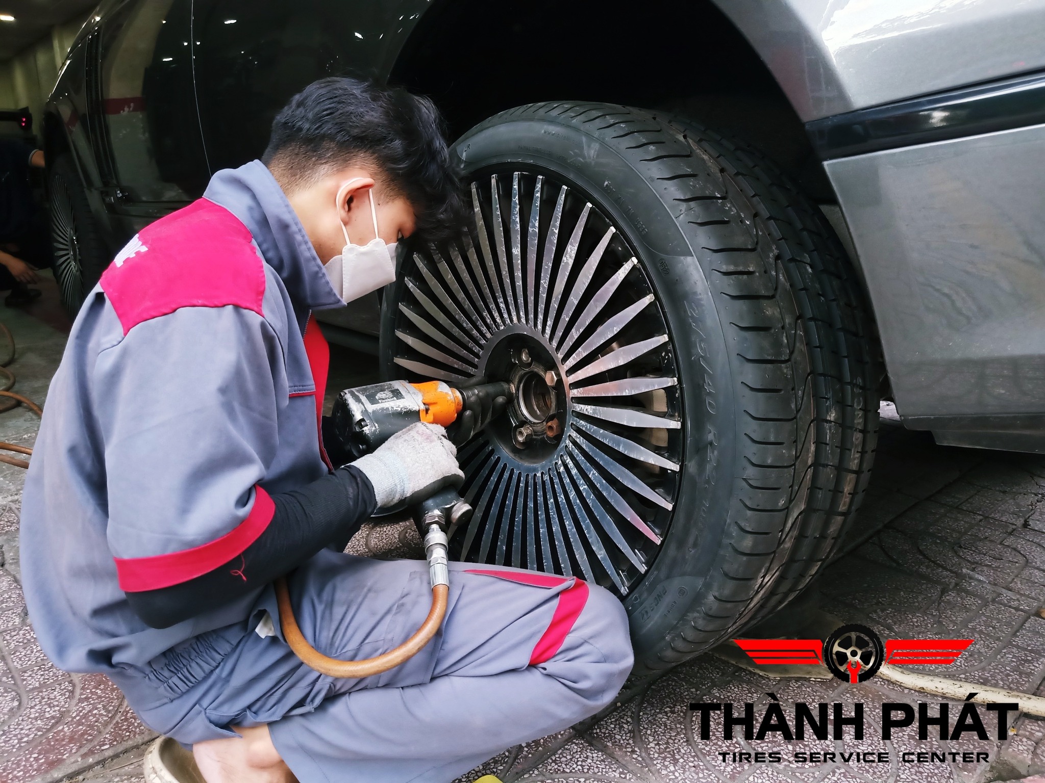 Trung Tâm Dịch Vụ Lốp Xe Thành Phát ảnh 2