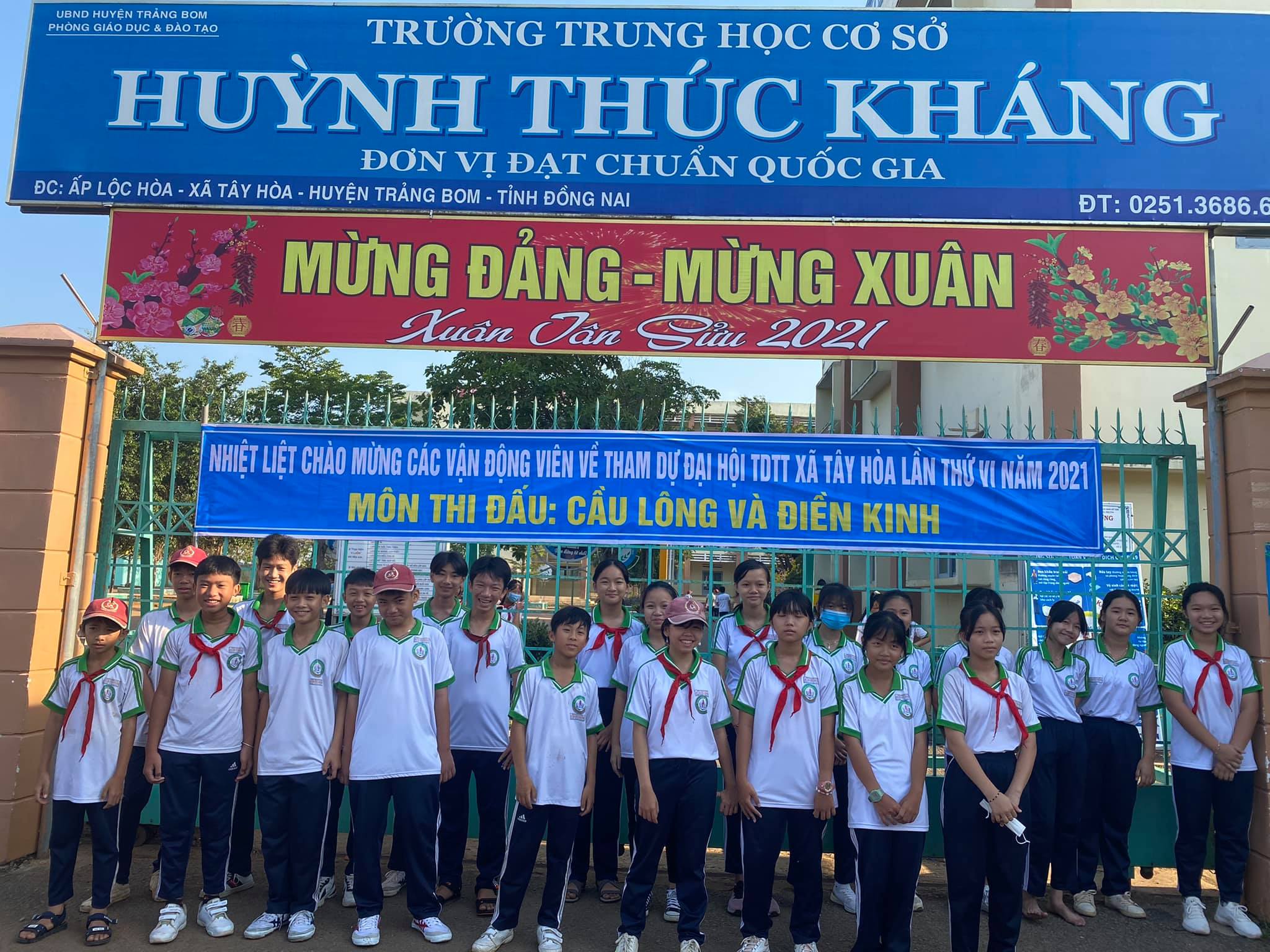 Trường THCS Huỳnh Thúc Kháng ảnh 1