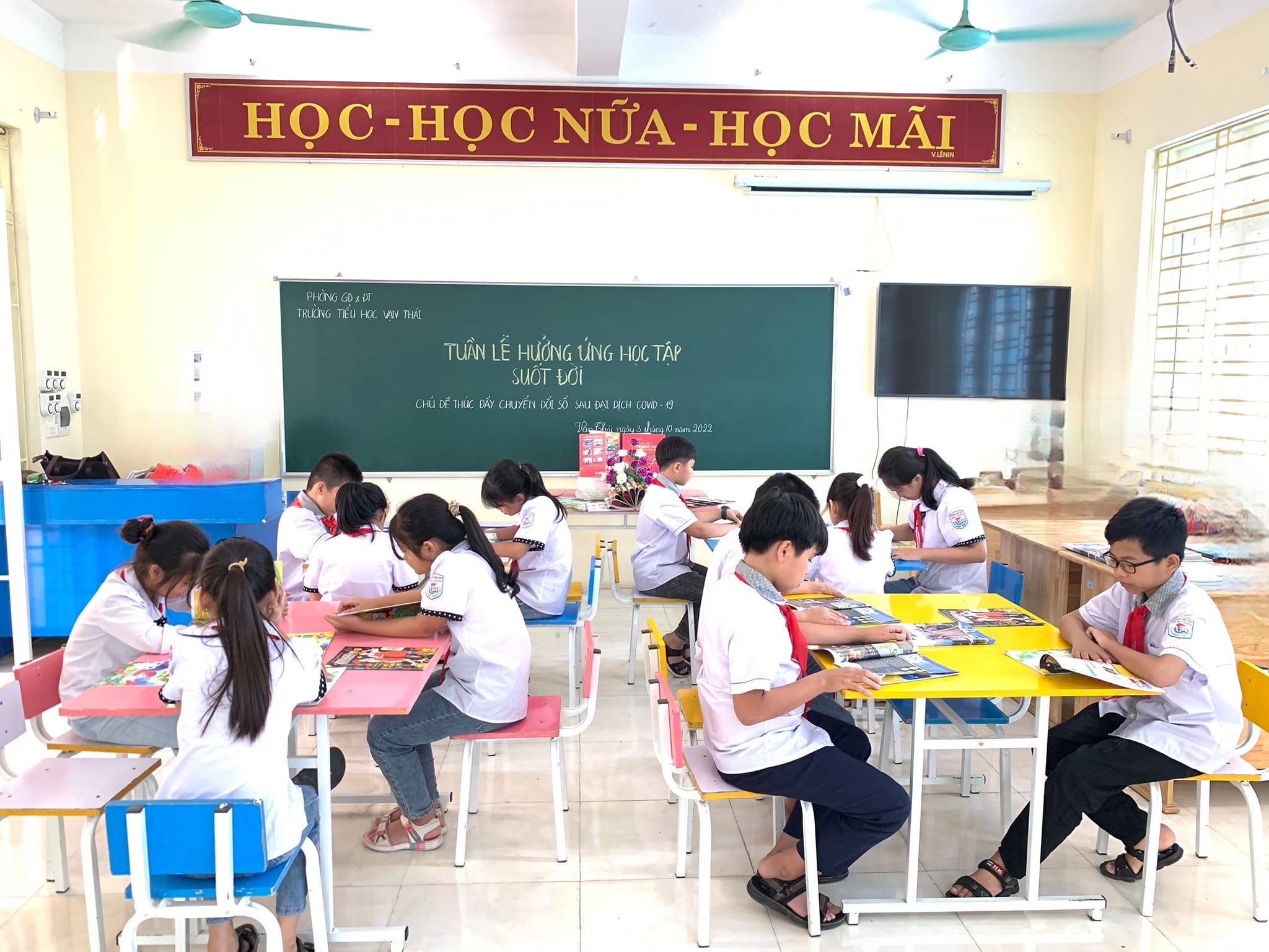 Trường Tiểu học Vạn Thái ảnh 2