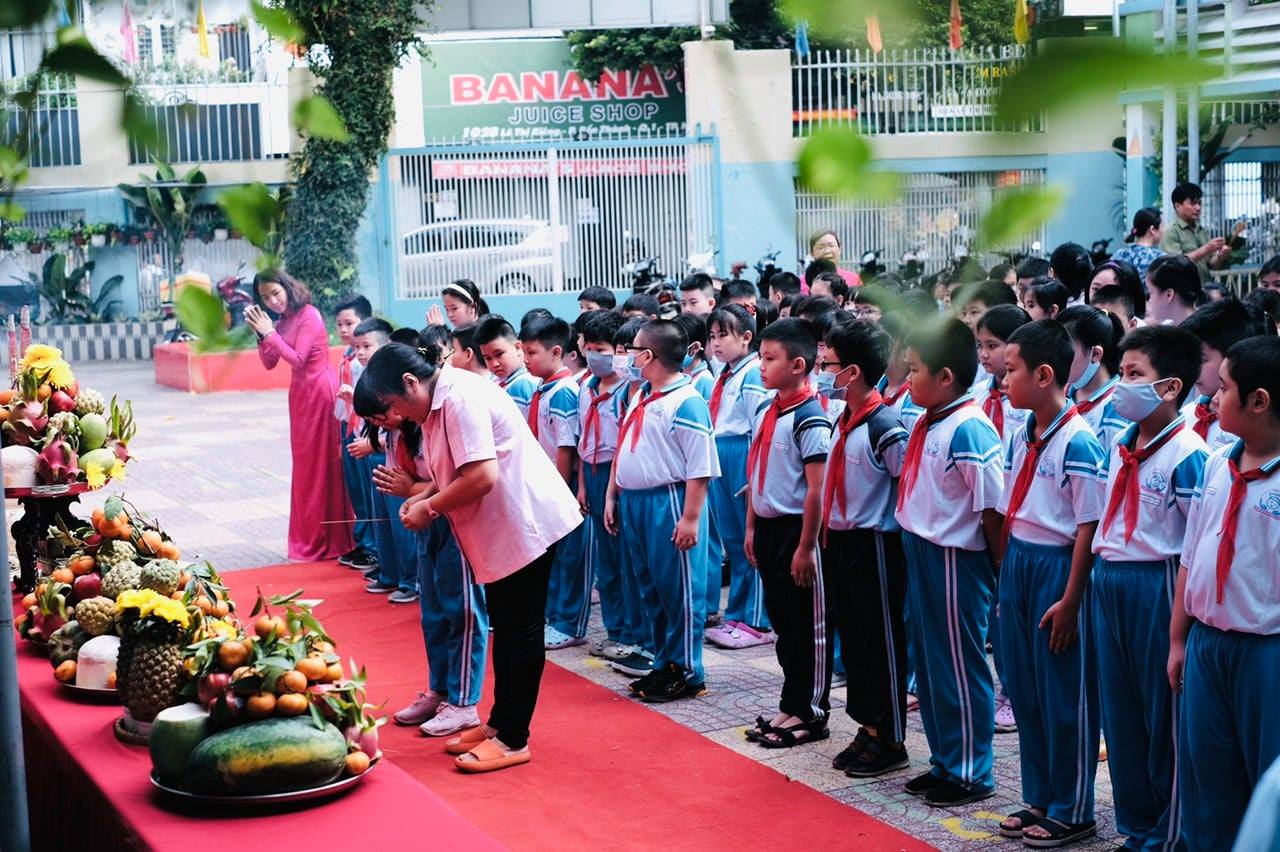 Trường tiểu học Nguyễn Huệ ảnh 1