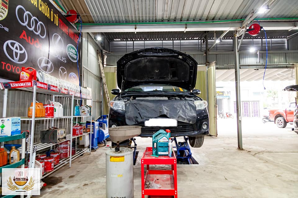 Garage Ô Tô Trung Anh Kiệt ảnh 1