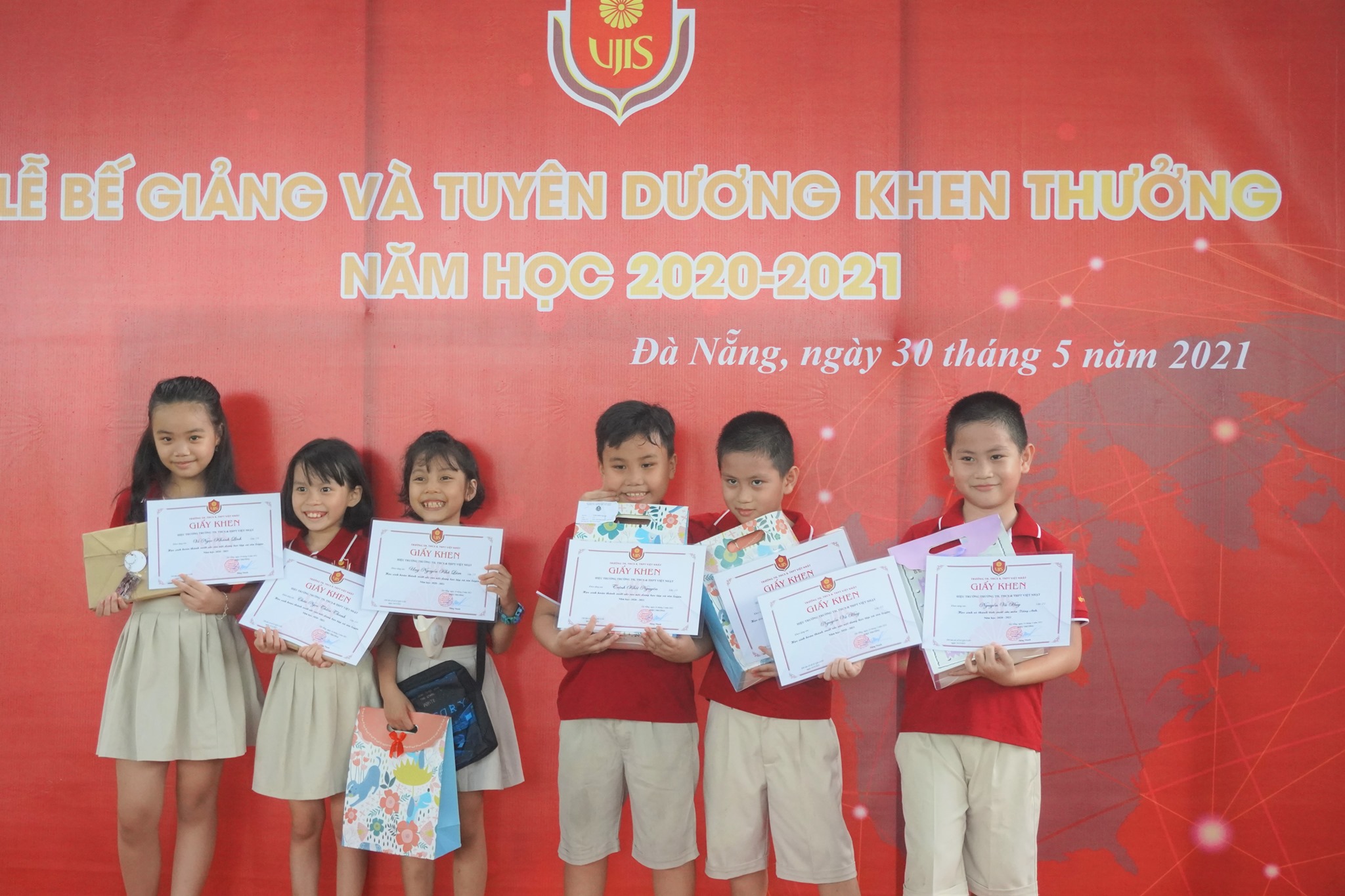 Trường Liên cấp Việt Nhật ảnh 1