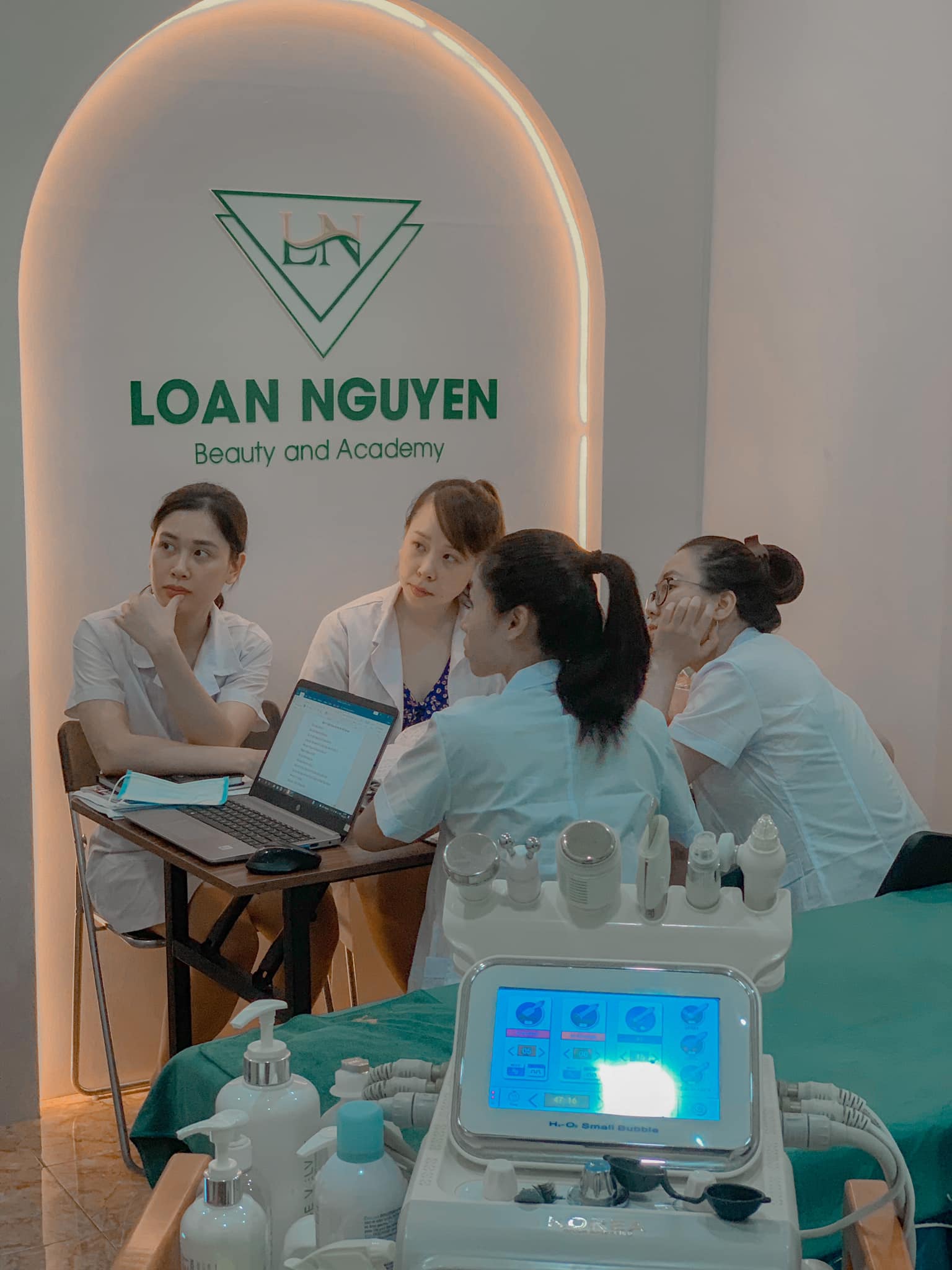 Loan Nguyễn Beauty & Academy ảnh 1