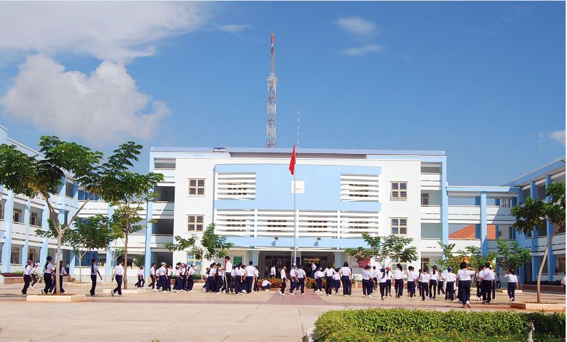 Trường THCS Nguyễn Du ảnh 2
