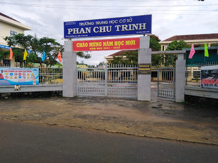Trường THCS Phan Chu Trinh ảnh 1