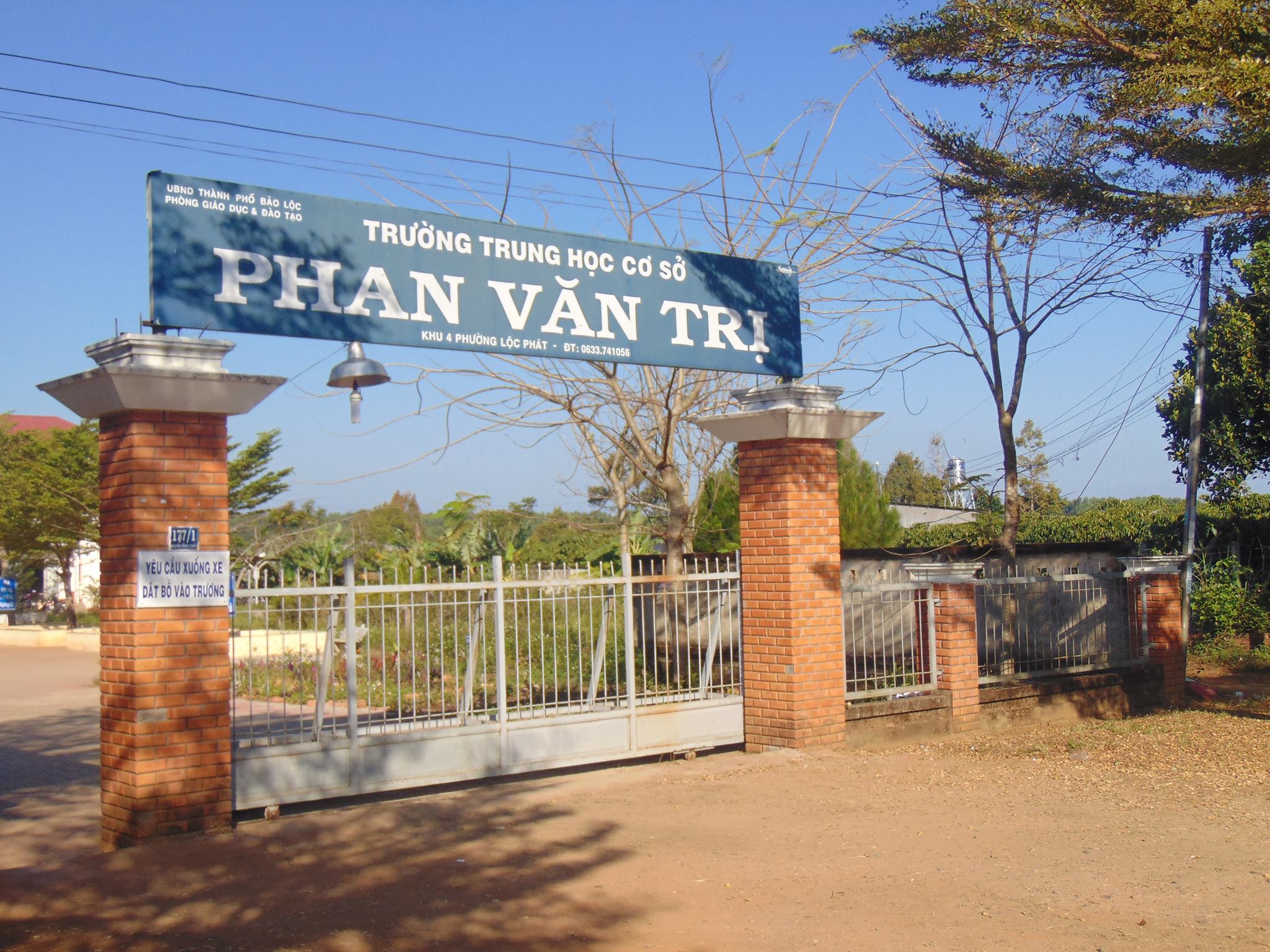 Trường THCS Phan Văn Trị ảnh 2