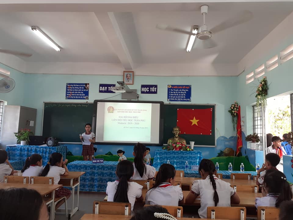 Trường Tiểu học Trần Phú ảnh 2