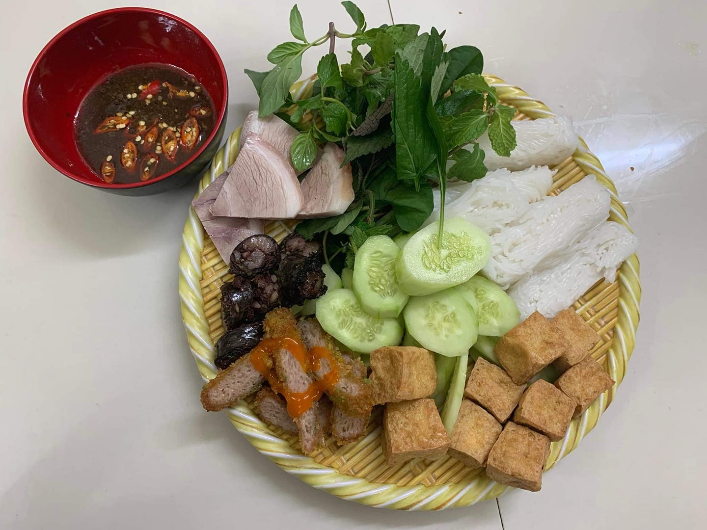 BÚN ĐẬU HOÀNG ANH ảnh 1