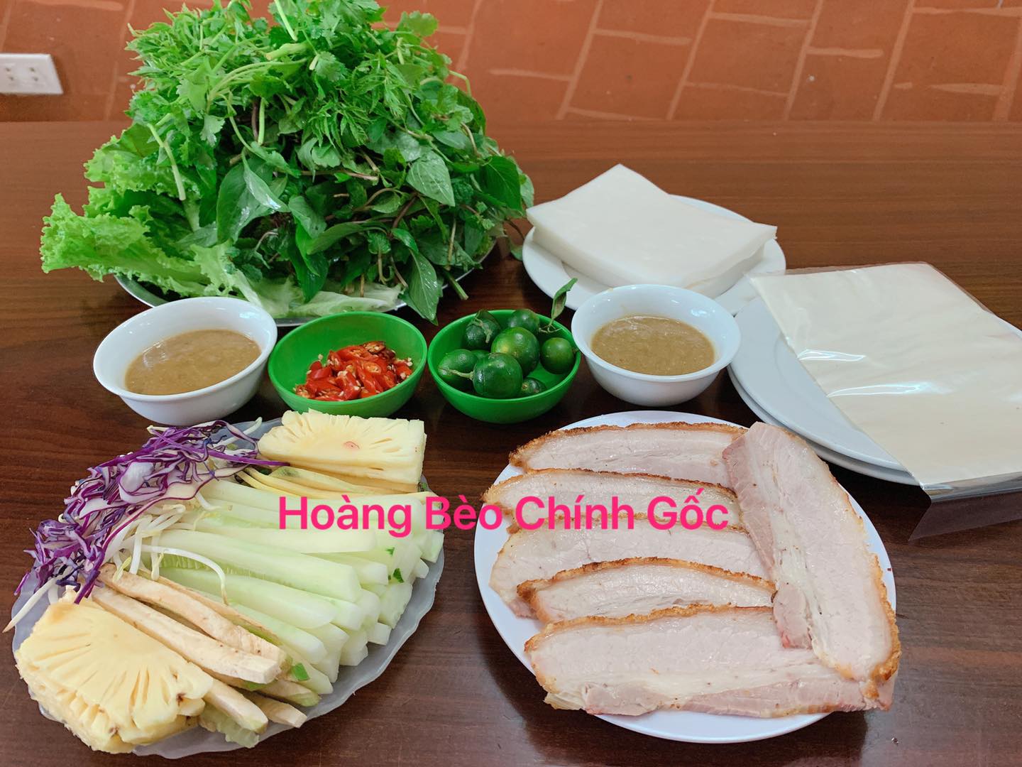 Bánh tráng cuốn thịt heo Hoàng Bèo ảnh 2