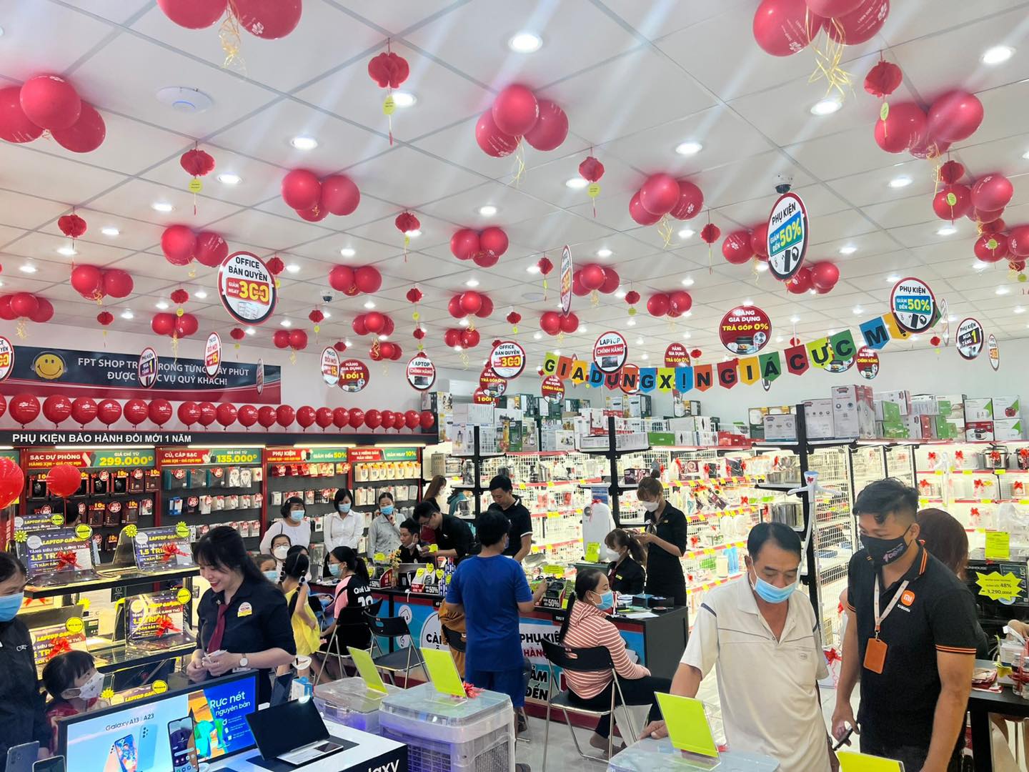 FPT Shop ảnh 3