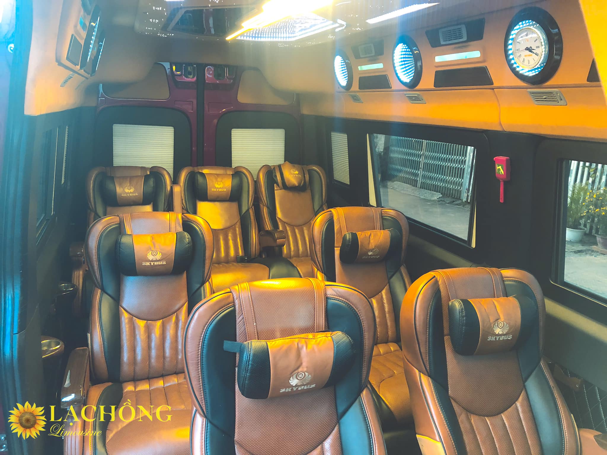 Limousine Lạc Hồng ảnh 2