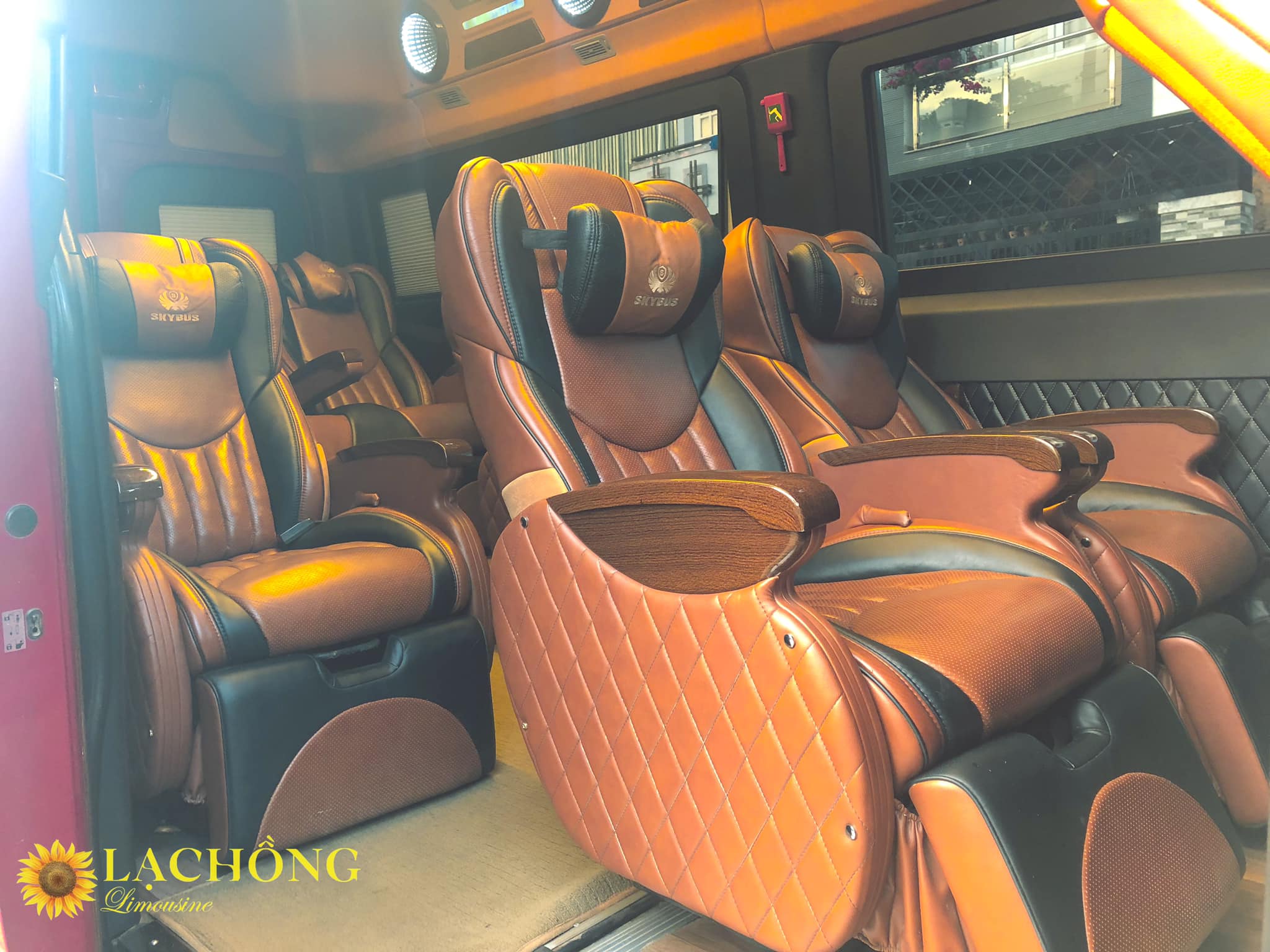 Limousine Lạc Hồng ảnh 3