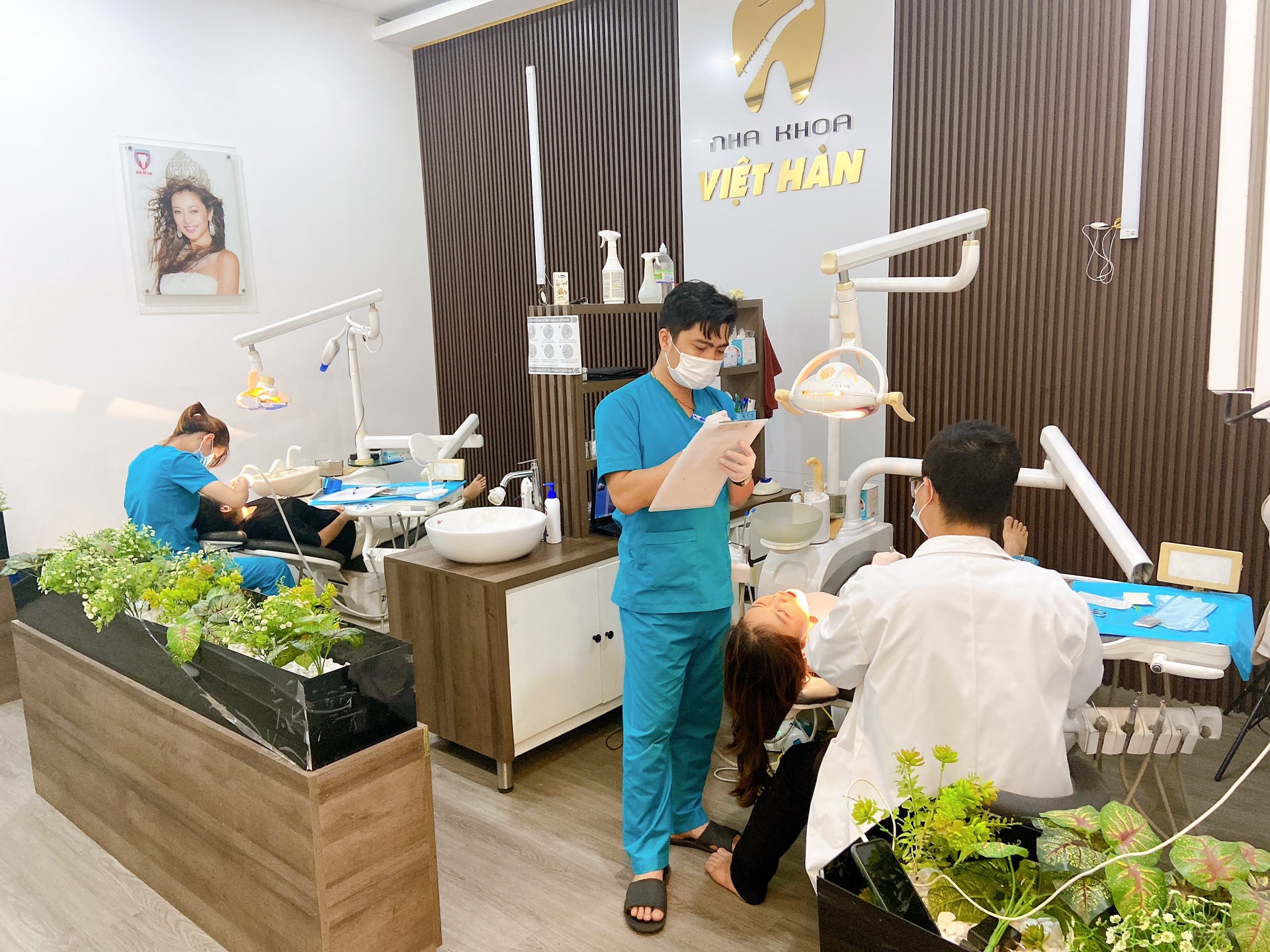 Nha Khoa Việt Hàn ảnh 1