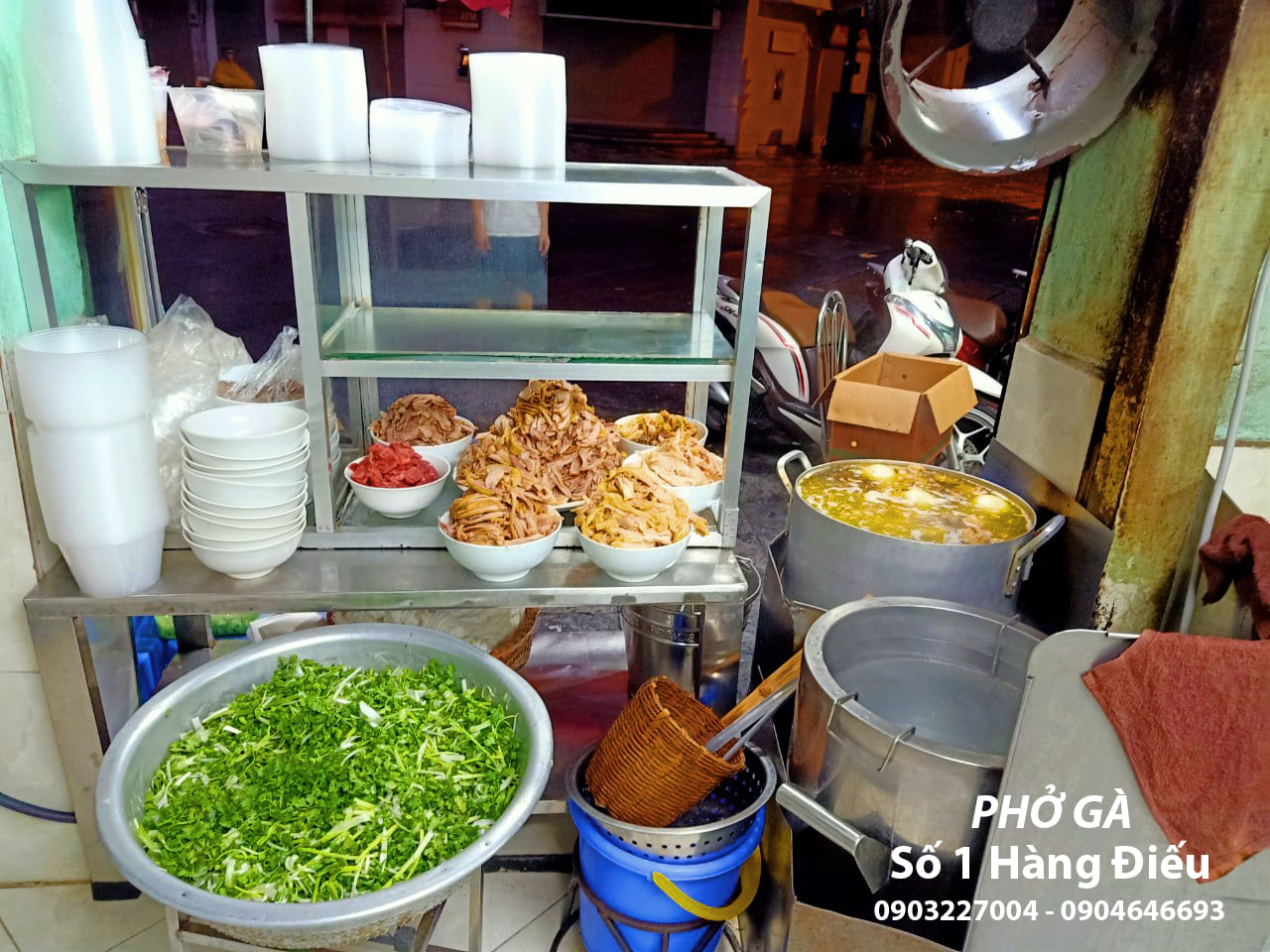 Phở Gà Đặc Biệt ảnh 2