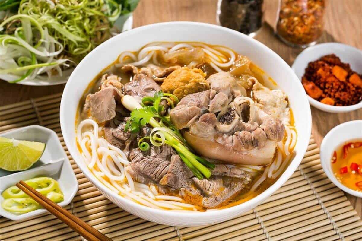 Quán bún bò ngon và chất lượng nhất TP. Nha Trang
