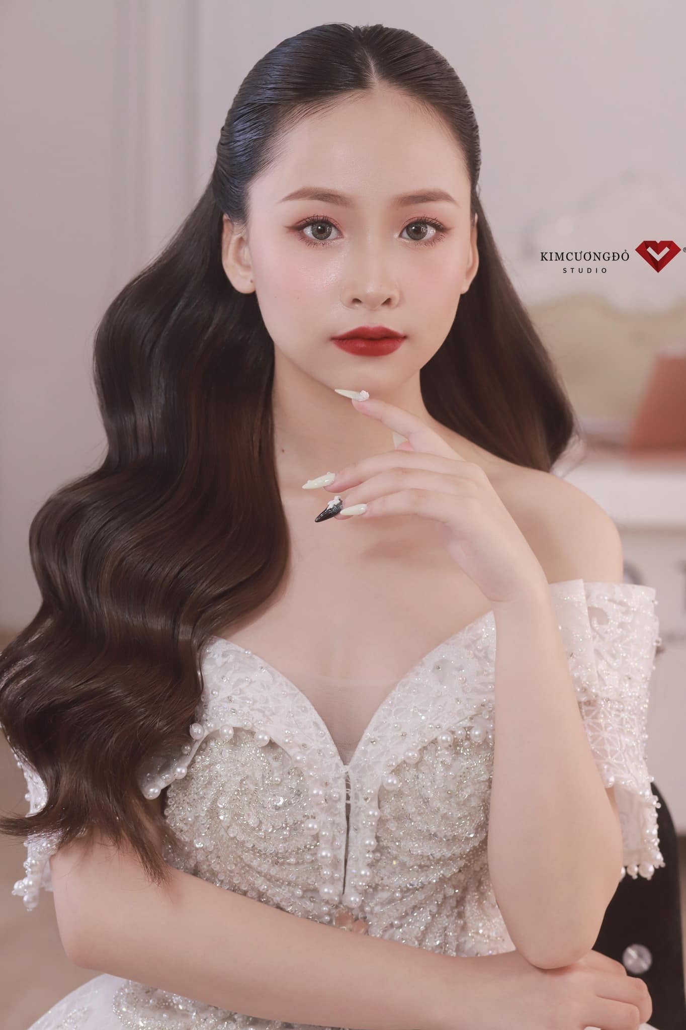 MƠ TÂY MAKEUPACADEMY (Kim Cương Đỏ Studio) ảnh 2