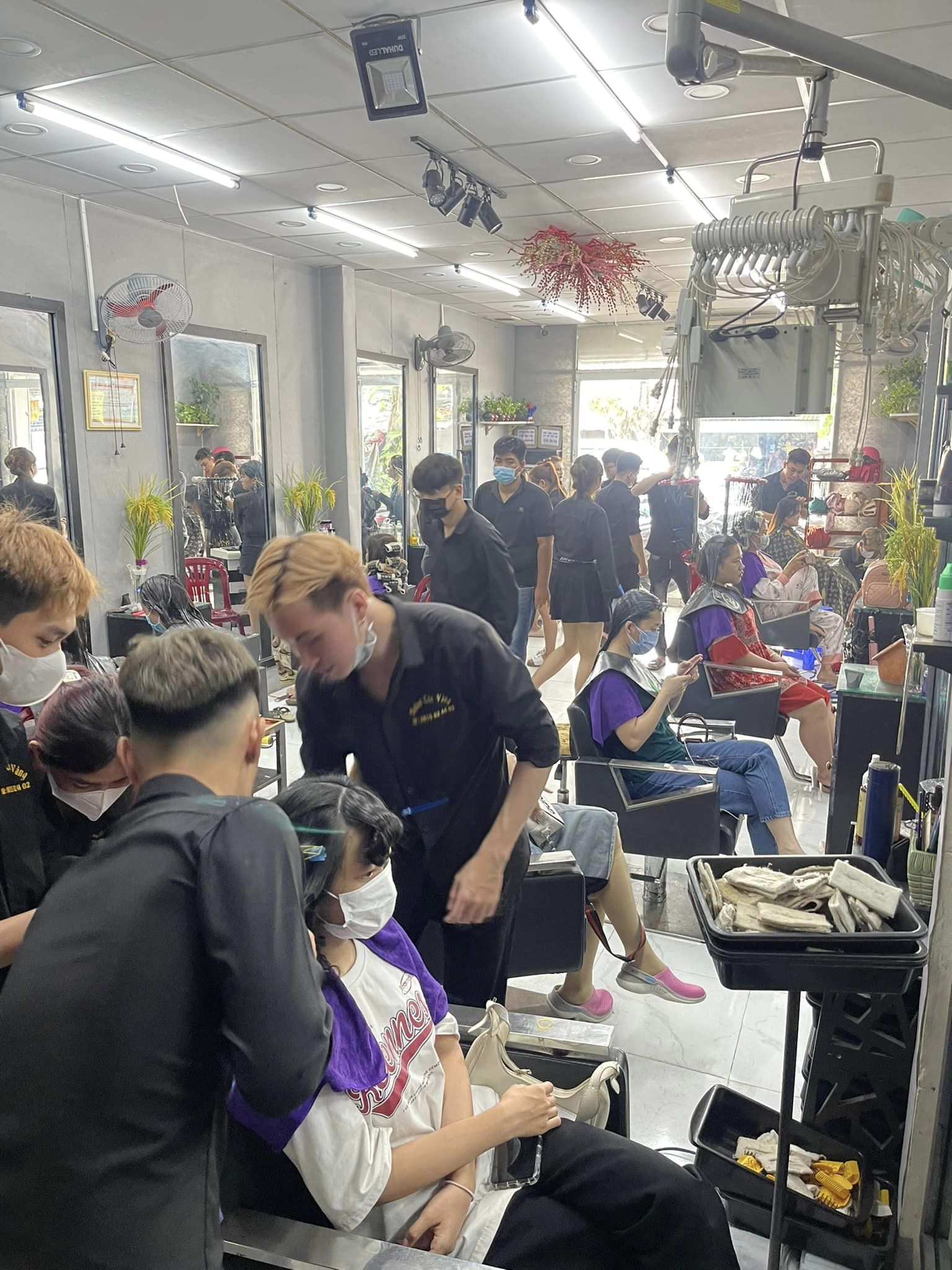 Salon Tóc Vàng ảnh 2