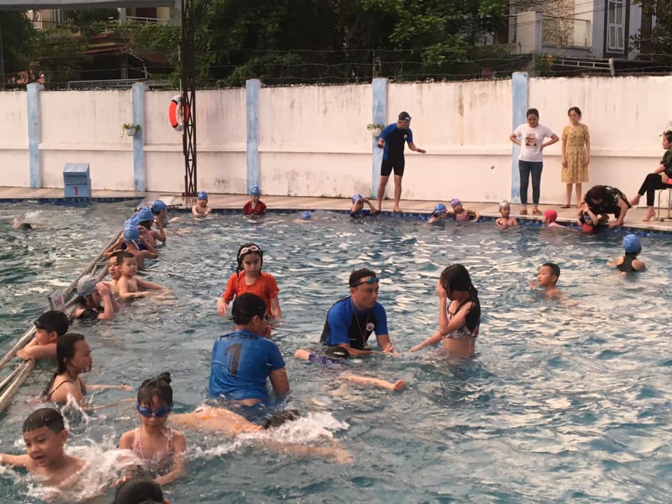 Bể Bơi Trường THPT Nguyễn Trường Tộ ảnh 2