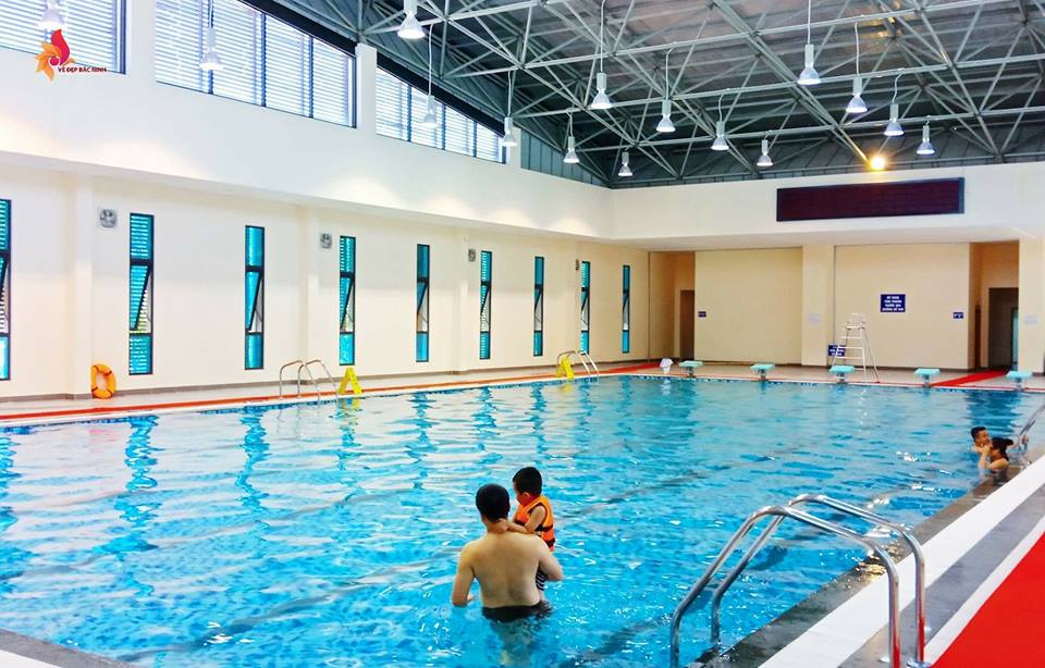Bể bơi 4 mùa - Trường THPT chuyên Bắc Ninh ảnh 1