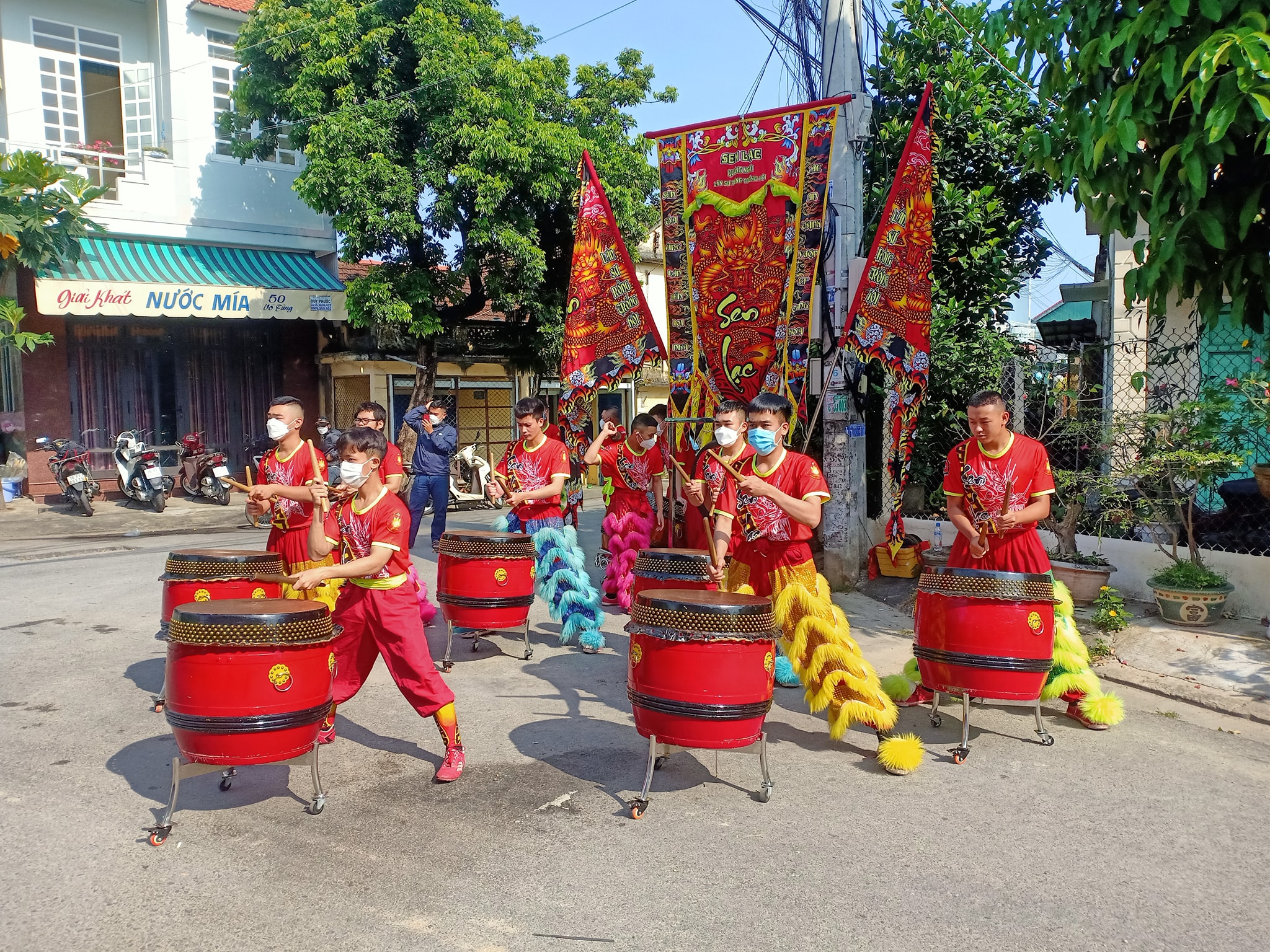 Đoàn Nghệ Thuật Lân Sư Rồng Sen Lạc ảnh 1