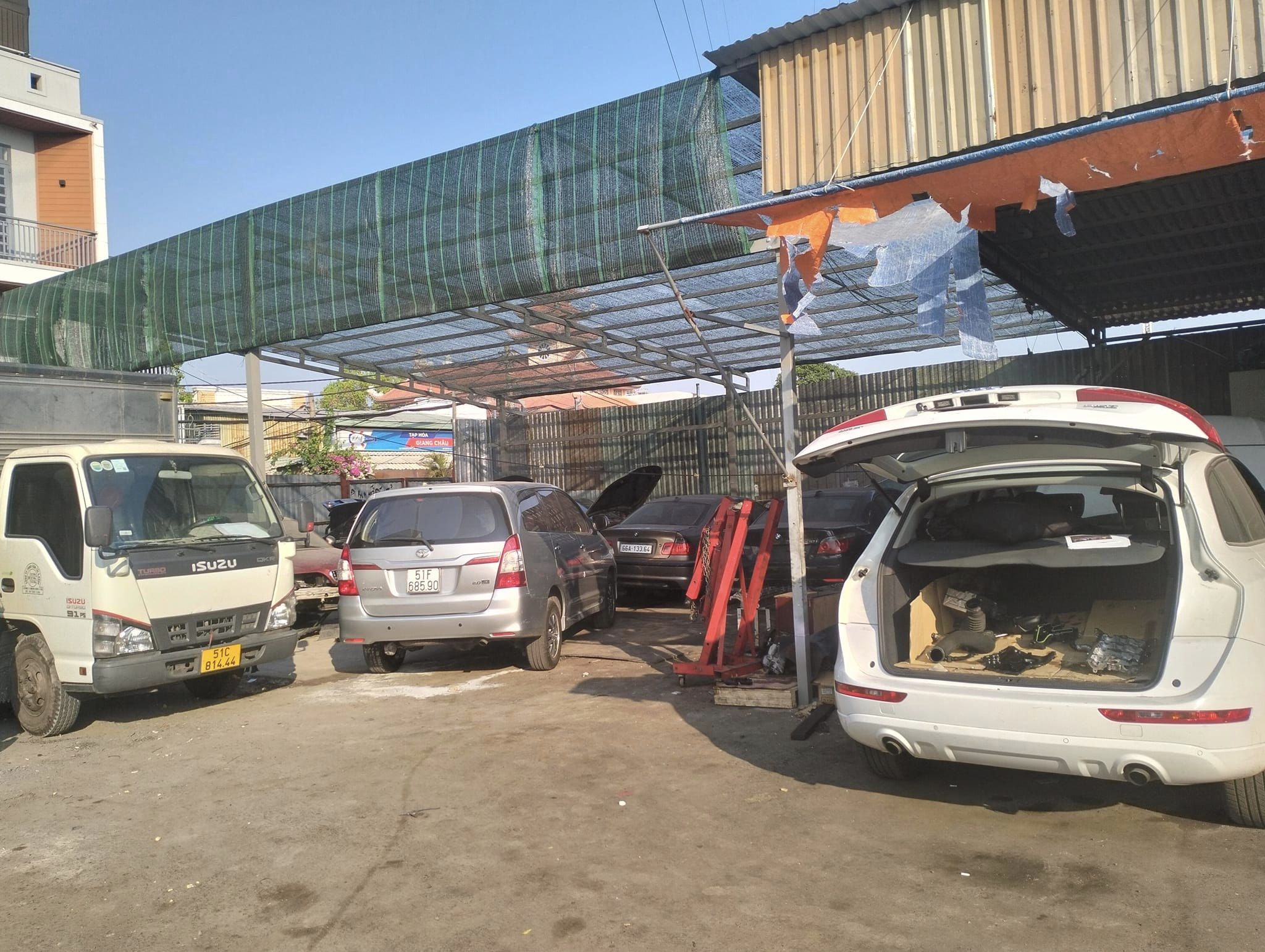 Garage sửa chữa ô tô Thuận Phát Euro Auto ảnh 1