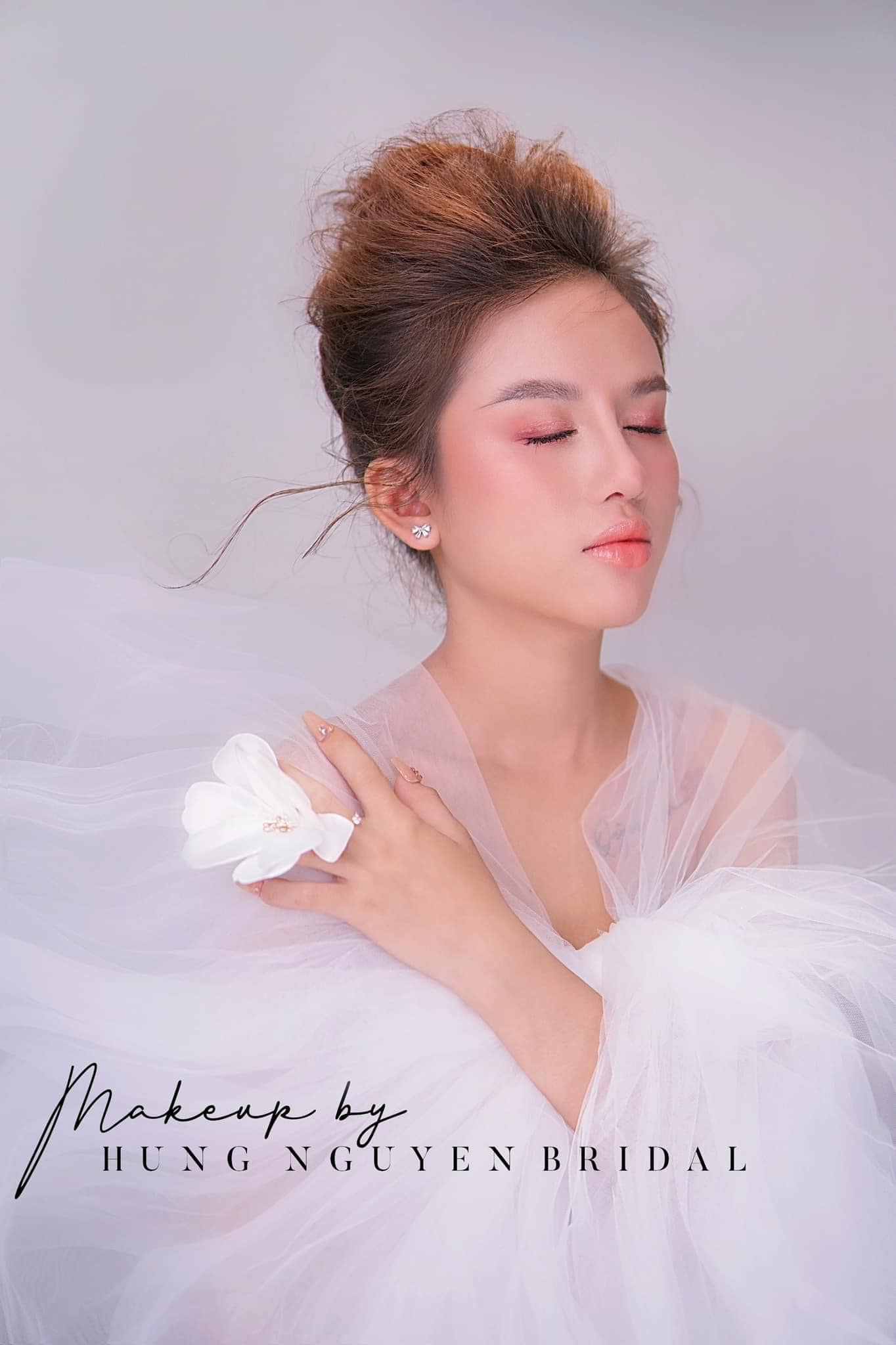 Hung Nguyen Makeup & Bridal ảnh 1