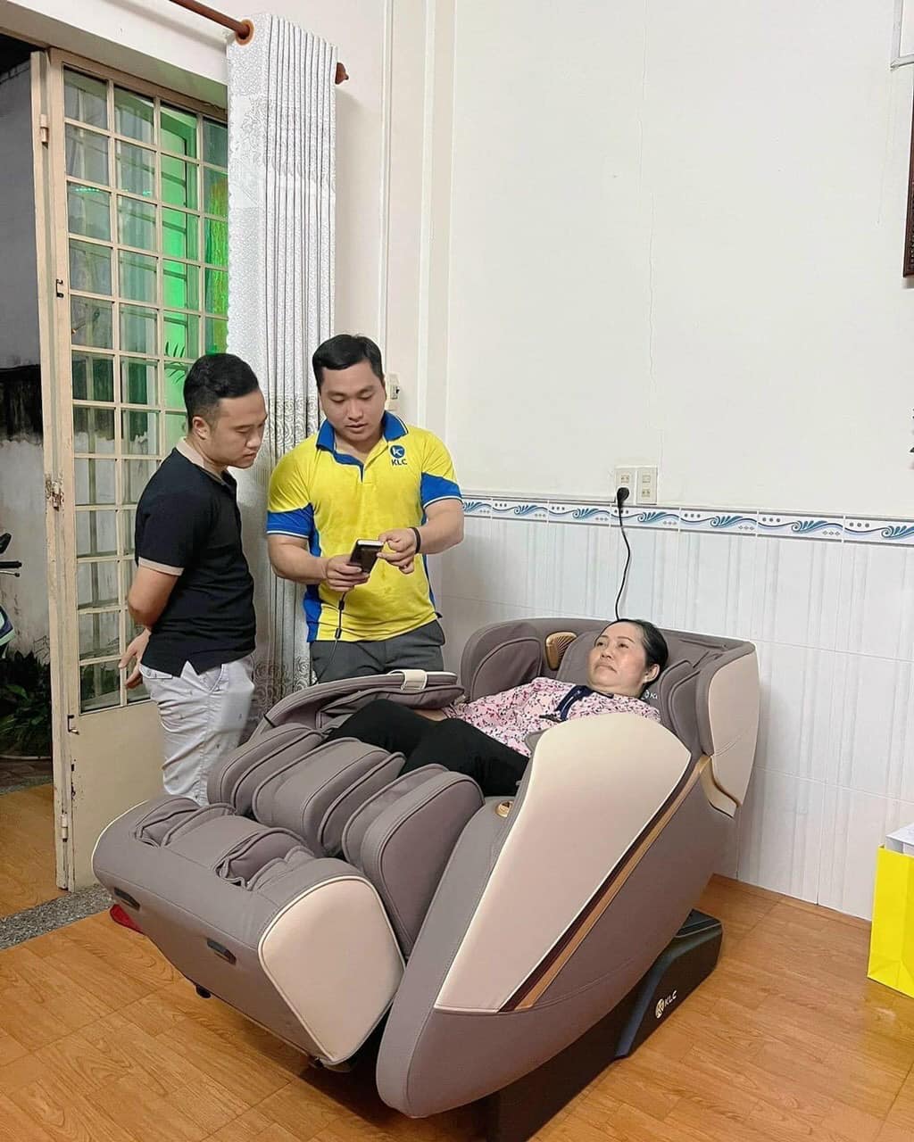 KLC Huế - Ghế Massage Chính Hãng ảnh 1