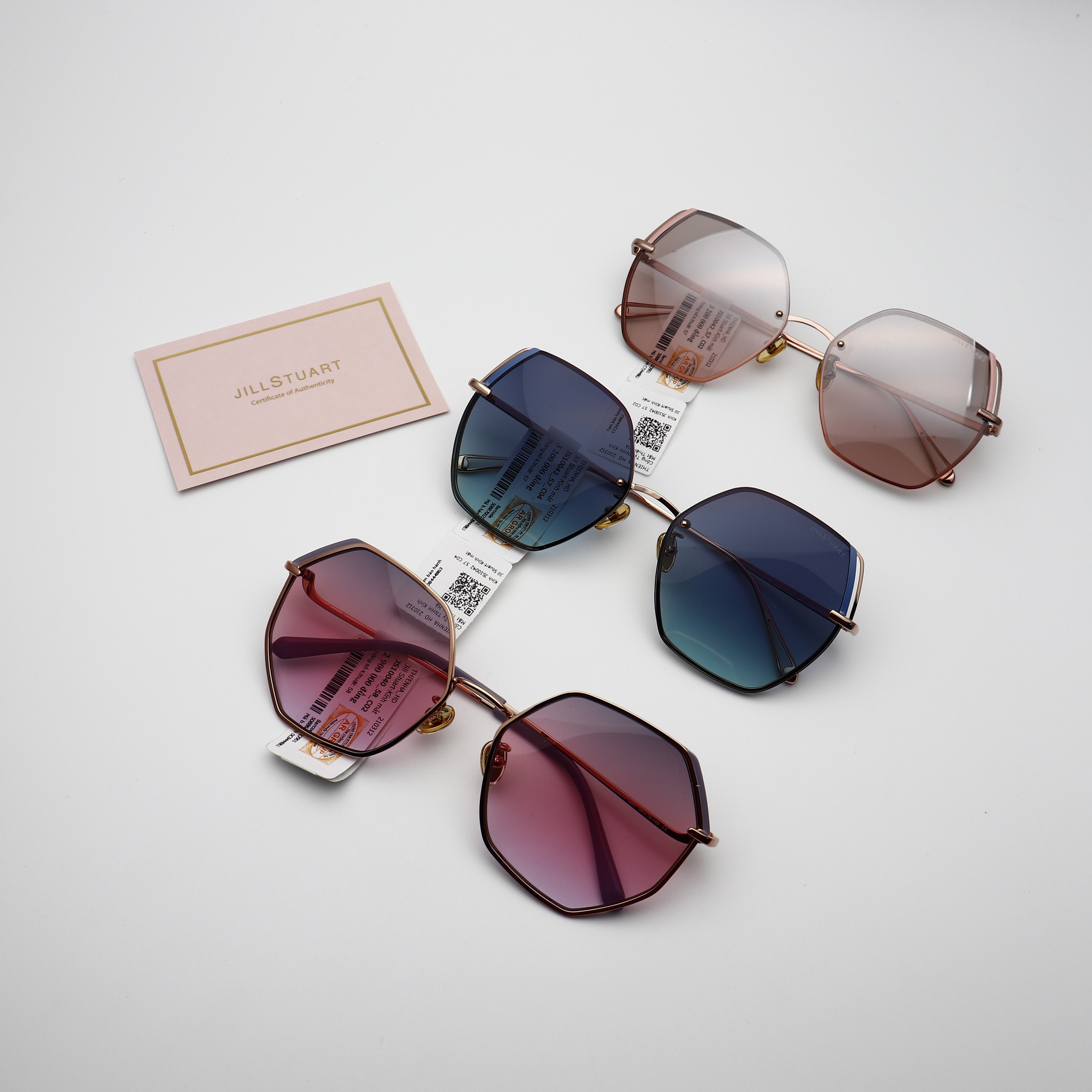 Kính mắt Thiên Hà ảnh 2