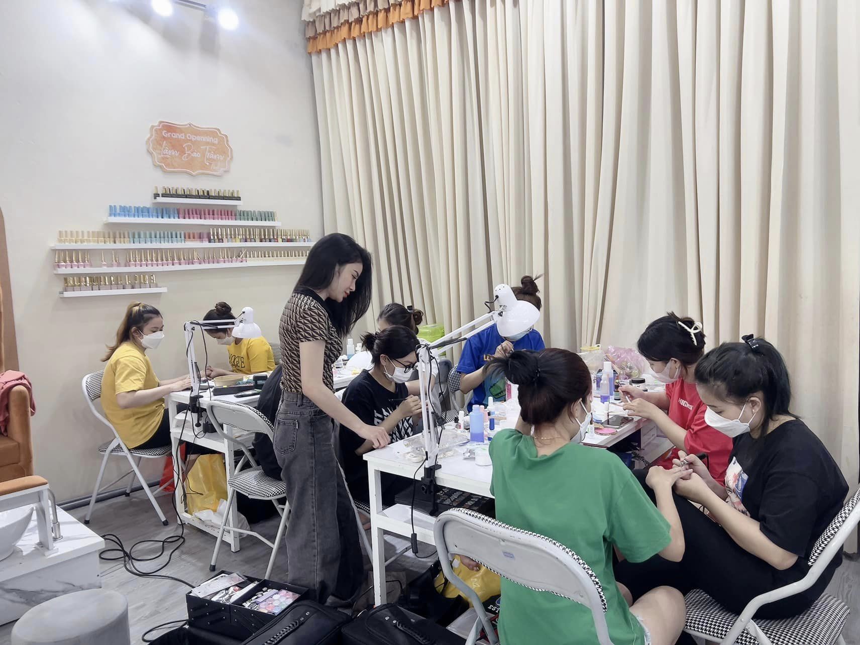 Địa chỉ dạy nghề nail chuyên nghiệp nhất Long Thành, Đồng Nai