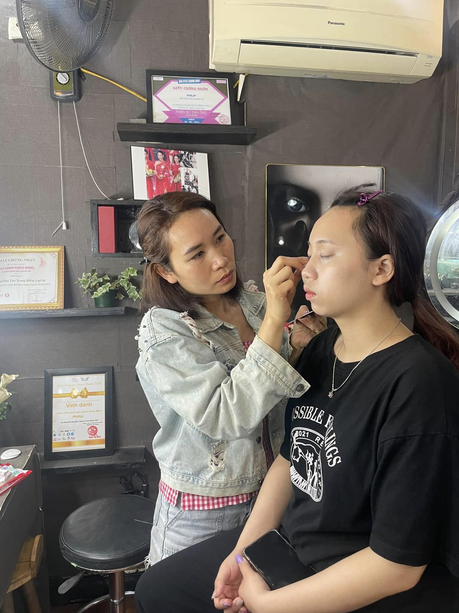 Liplip Makeup Academy ảnh 1