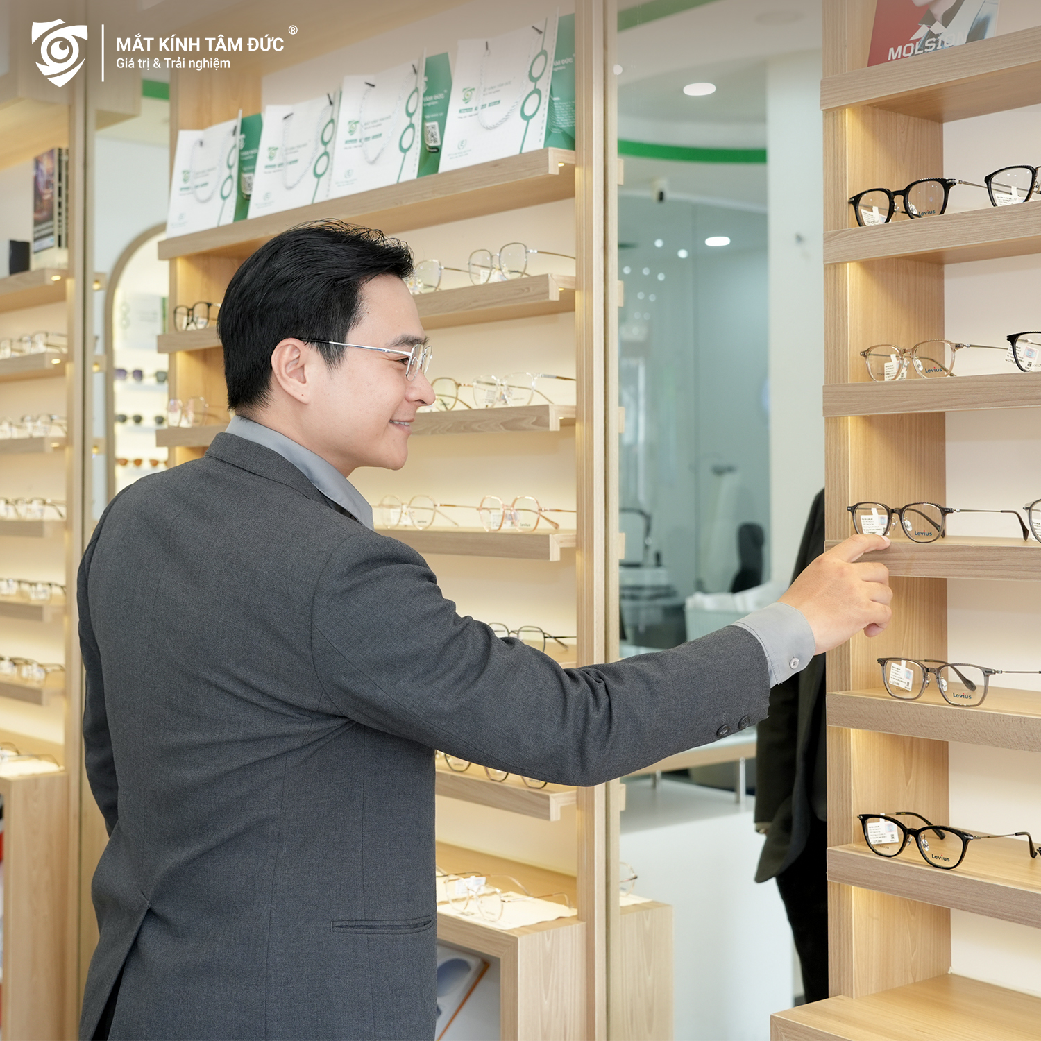 Mắt Kính Tâm Đức ảnh 1