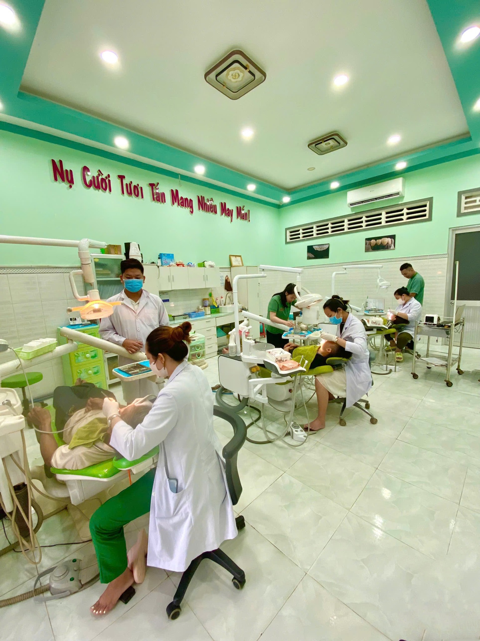 Nha Khoa Việt Úc Bến Tre ảnh 1