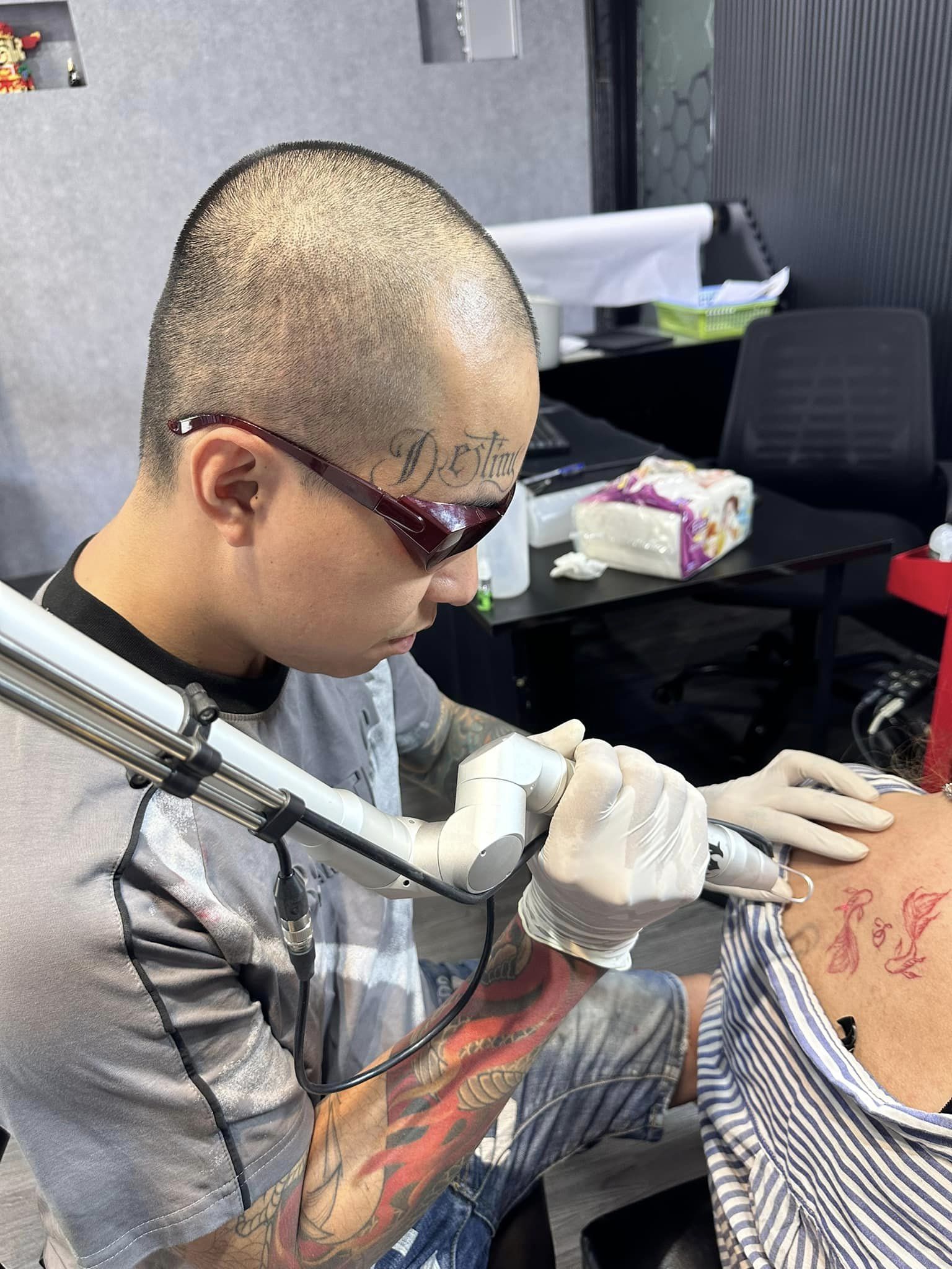 Nhân Nguyễn Tattoo ảnh 1