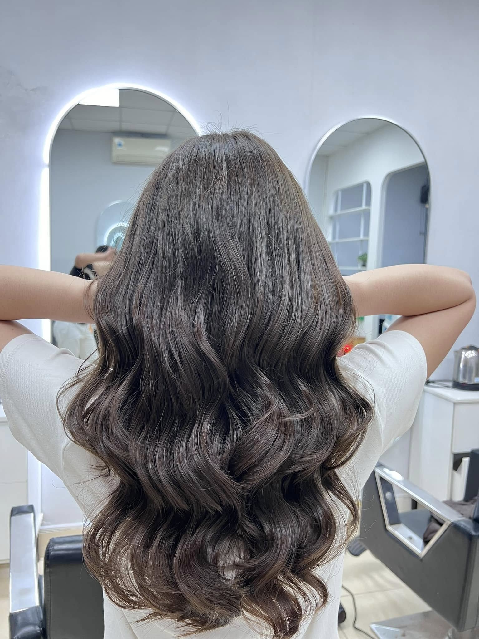 Salon Hào Nguyễn ảnh 1