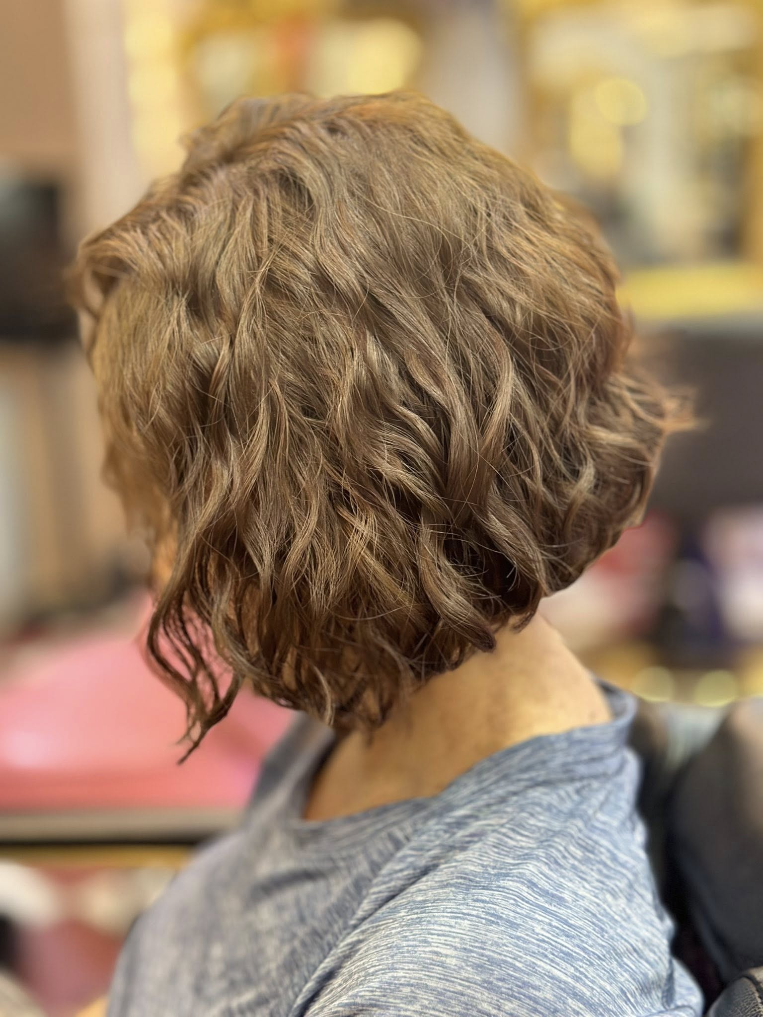 Salon Tú Trinh ảnh 2