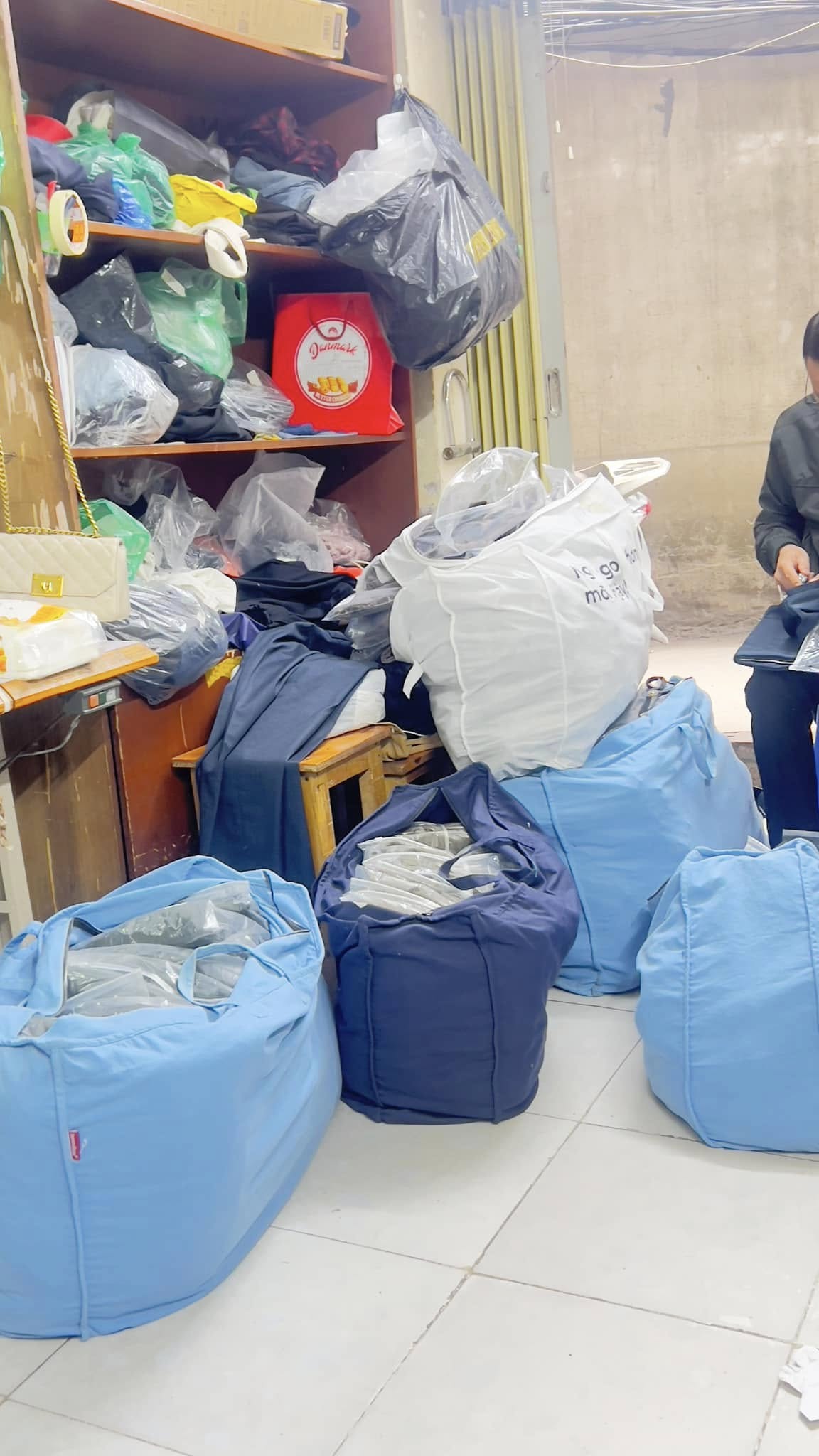 Sửa Chữa Quần Áo Chuyên Nghiệp - Ánh ảnh 2