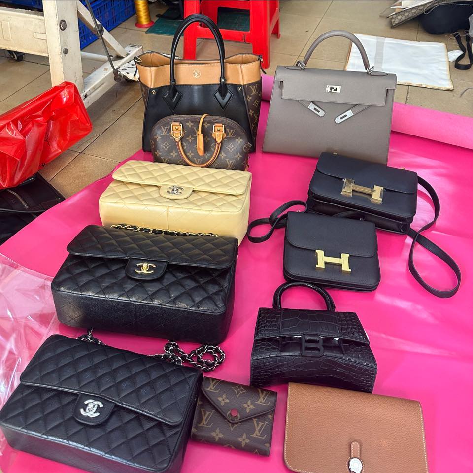 Sửa chữa Vali Túi xách - Phục hồi đồ hiệu - 166 Đ. Đặng Văn Ngữ ảnh 1