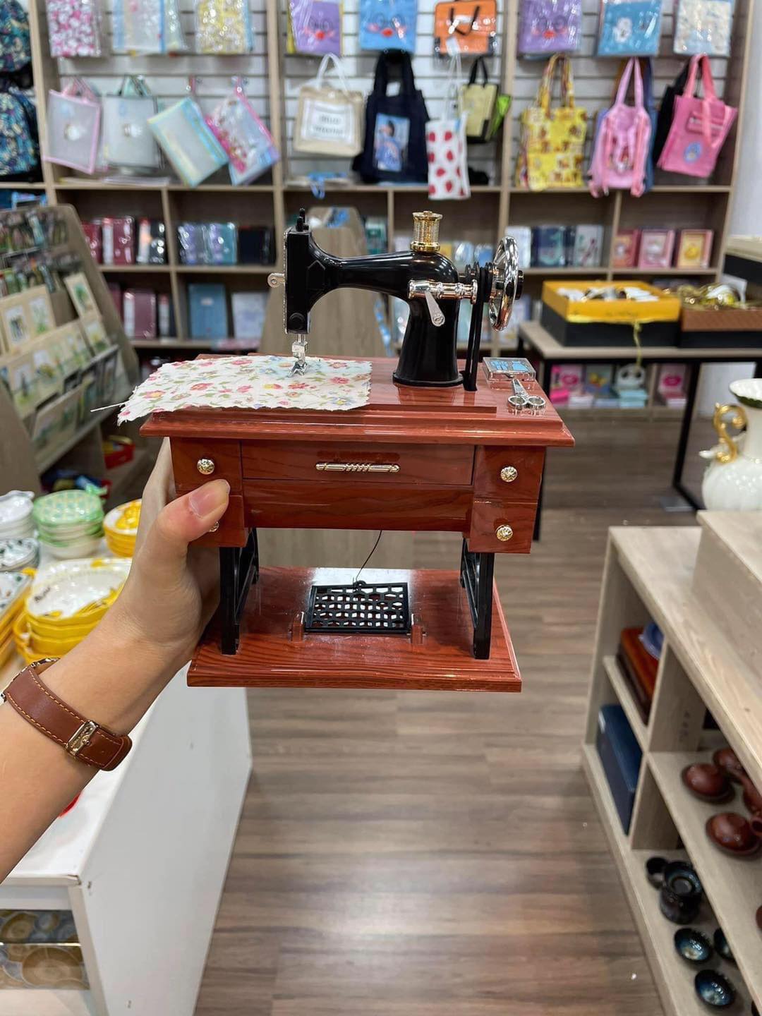 Sửa quần áo Nhất Hằng ảnh 2