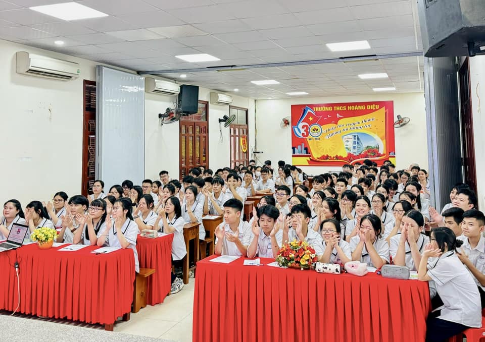 THCS Hoàng Diệu ảnh 1