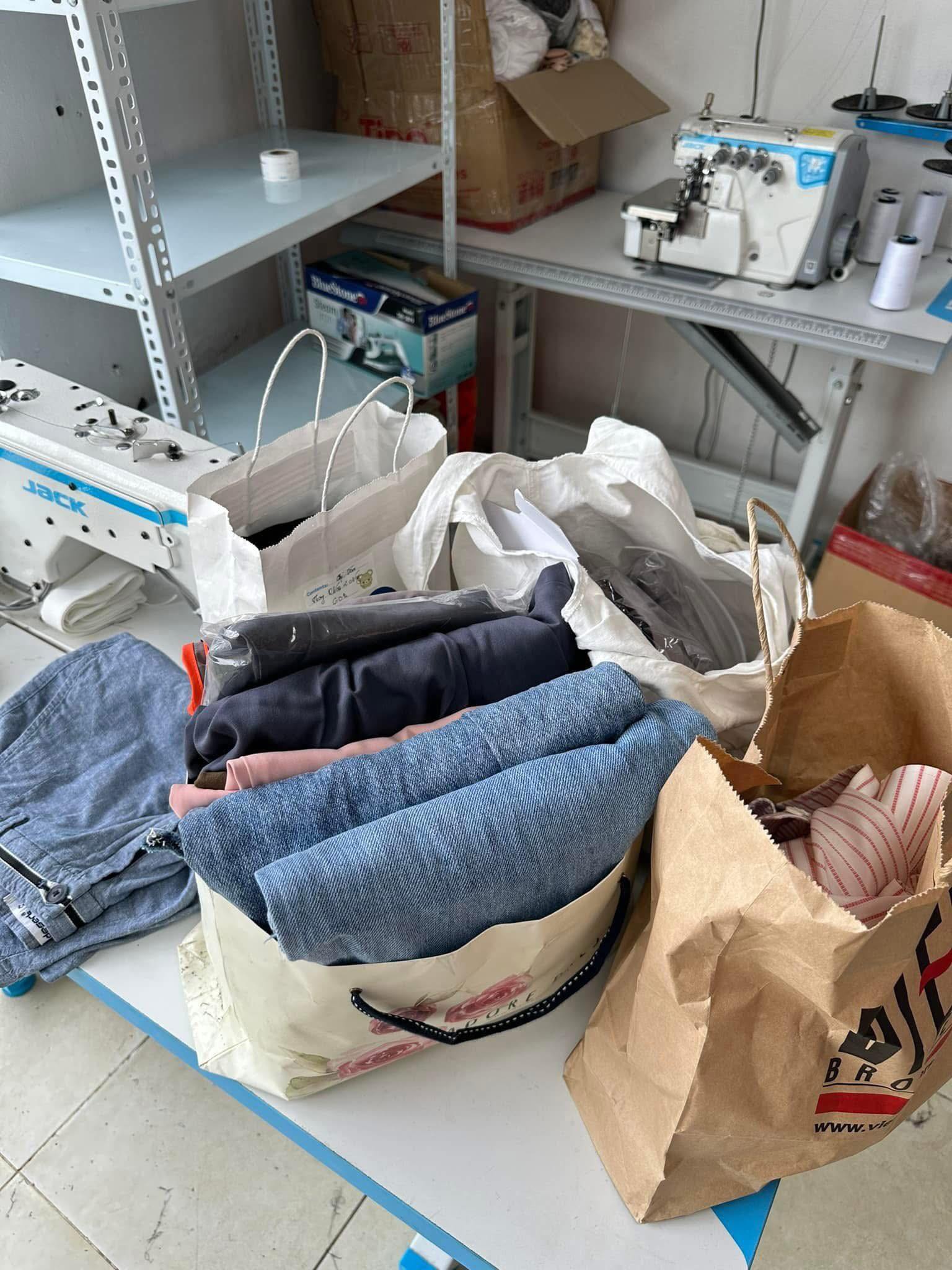 Thy Do sửa quần áo ảnh 1