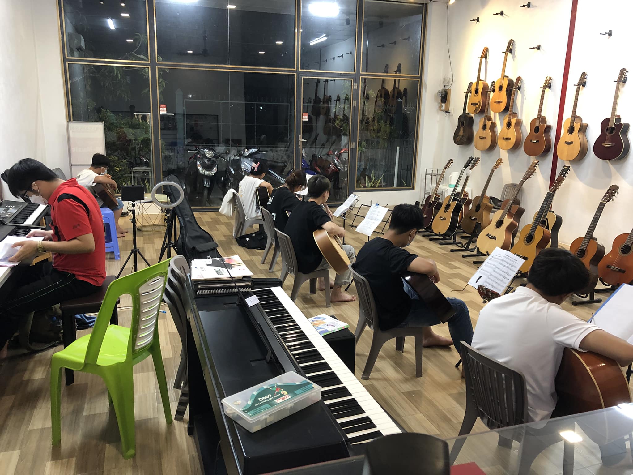 Trung Tâm Nhạc Cụ M - Music Cần Thơ ảnh 1