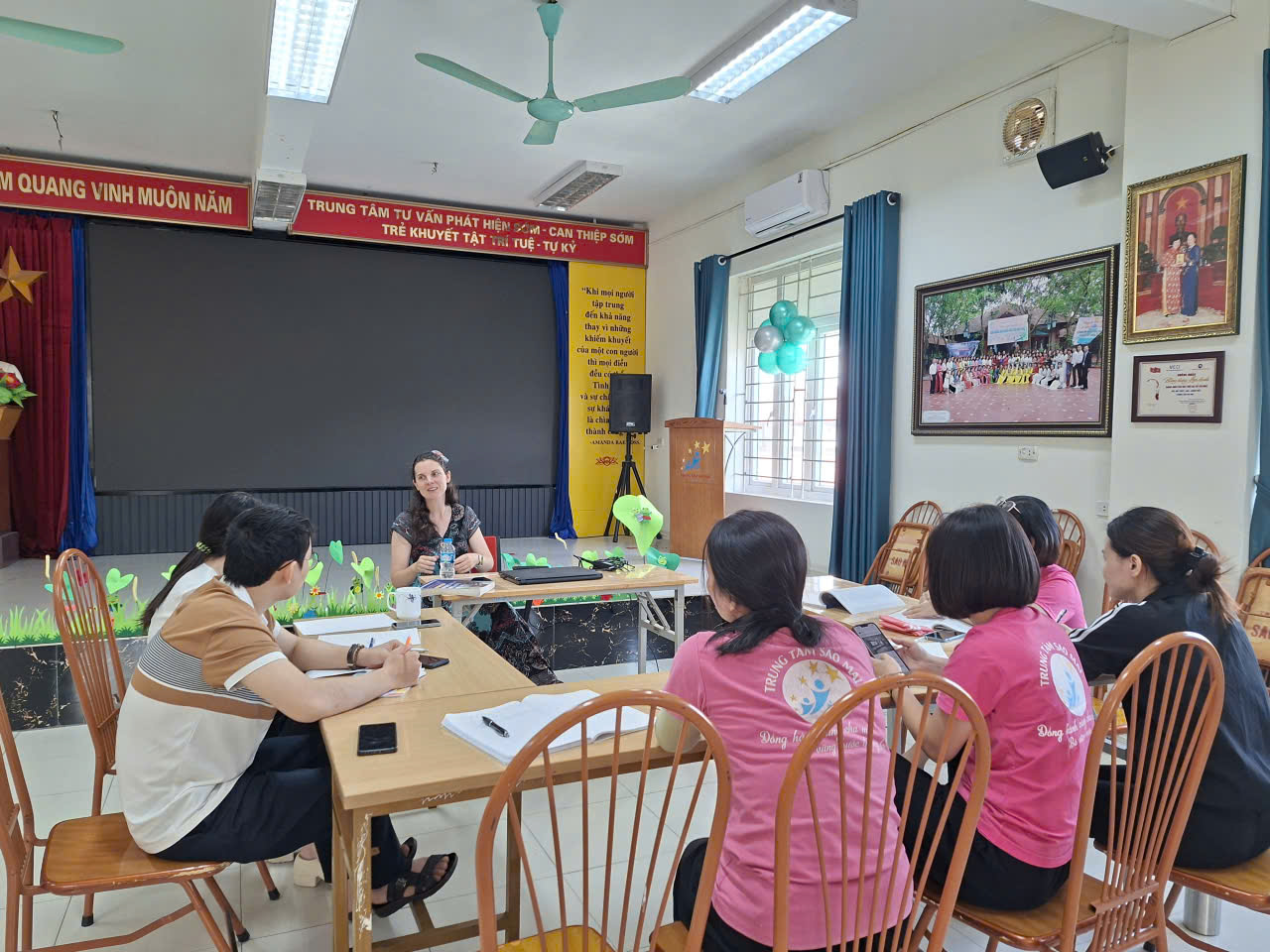 Trung tâm Sao Mai ảnh 2