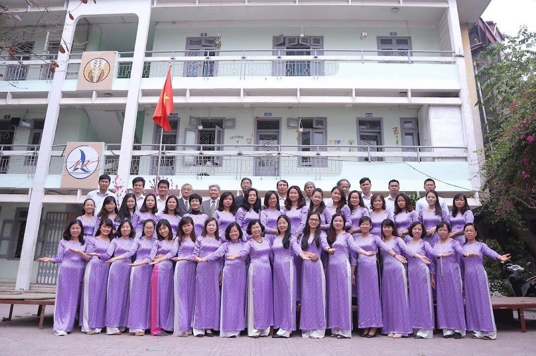 Trường THCS & THPT Hồng Hà ảnh 1
